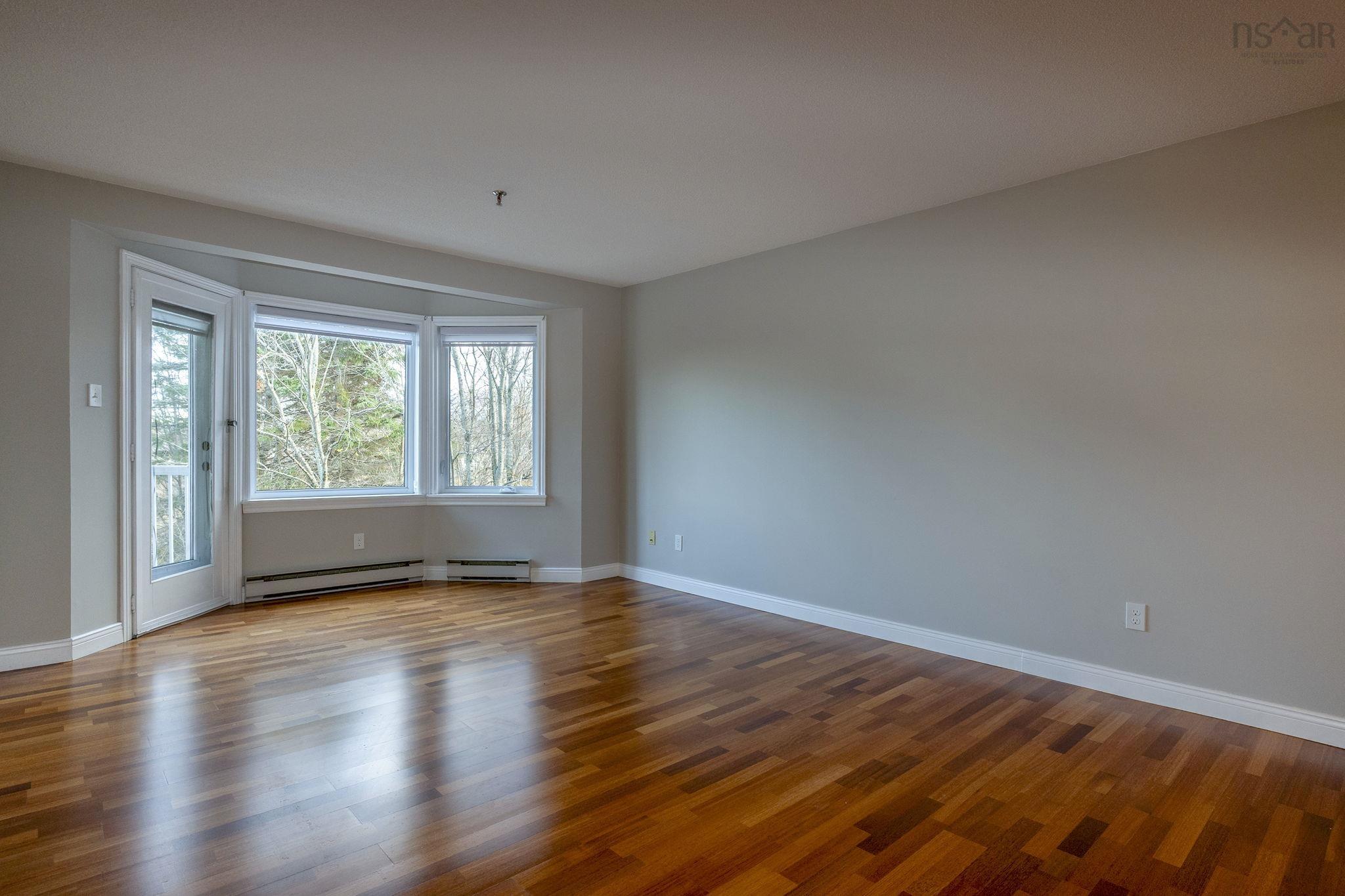 $289,900.00: 204 403 Prince Street, Truro