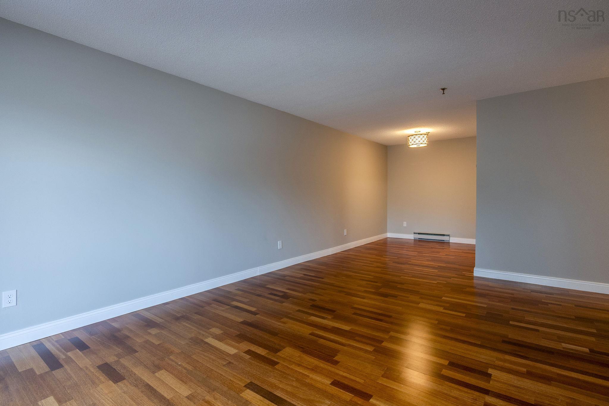 $289,900.00: 204 403 Prince Street, Truro