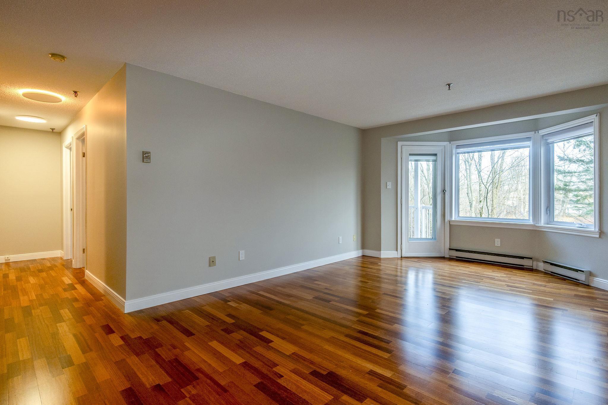 $289,900.00: 204 403 Prince Street, Truro