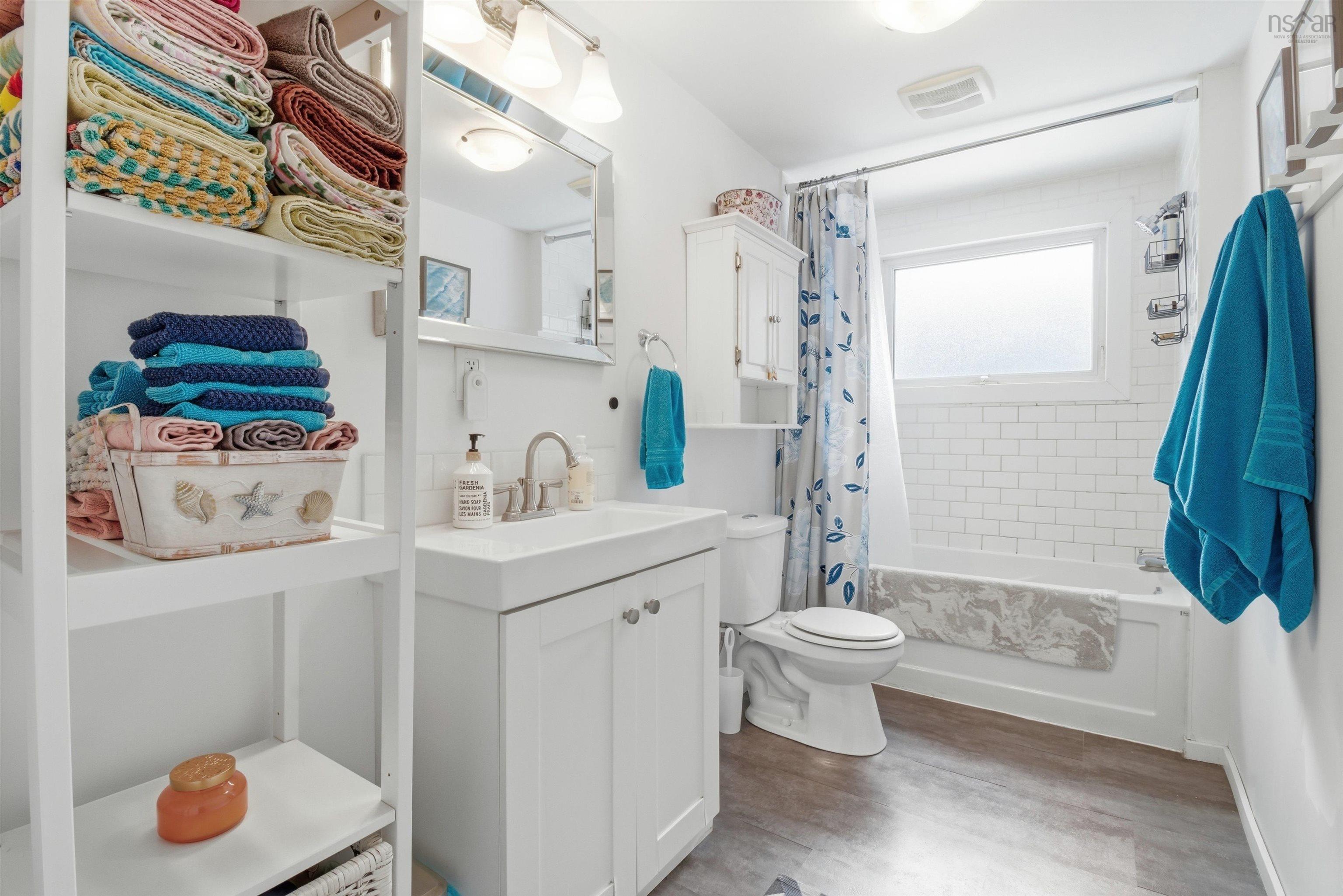 4642 St. Margarets Bay Road, Upper Tantallon, NS (MLS 202603099)