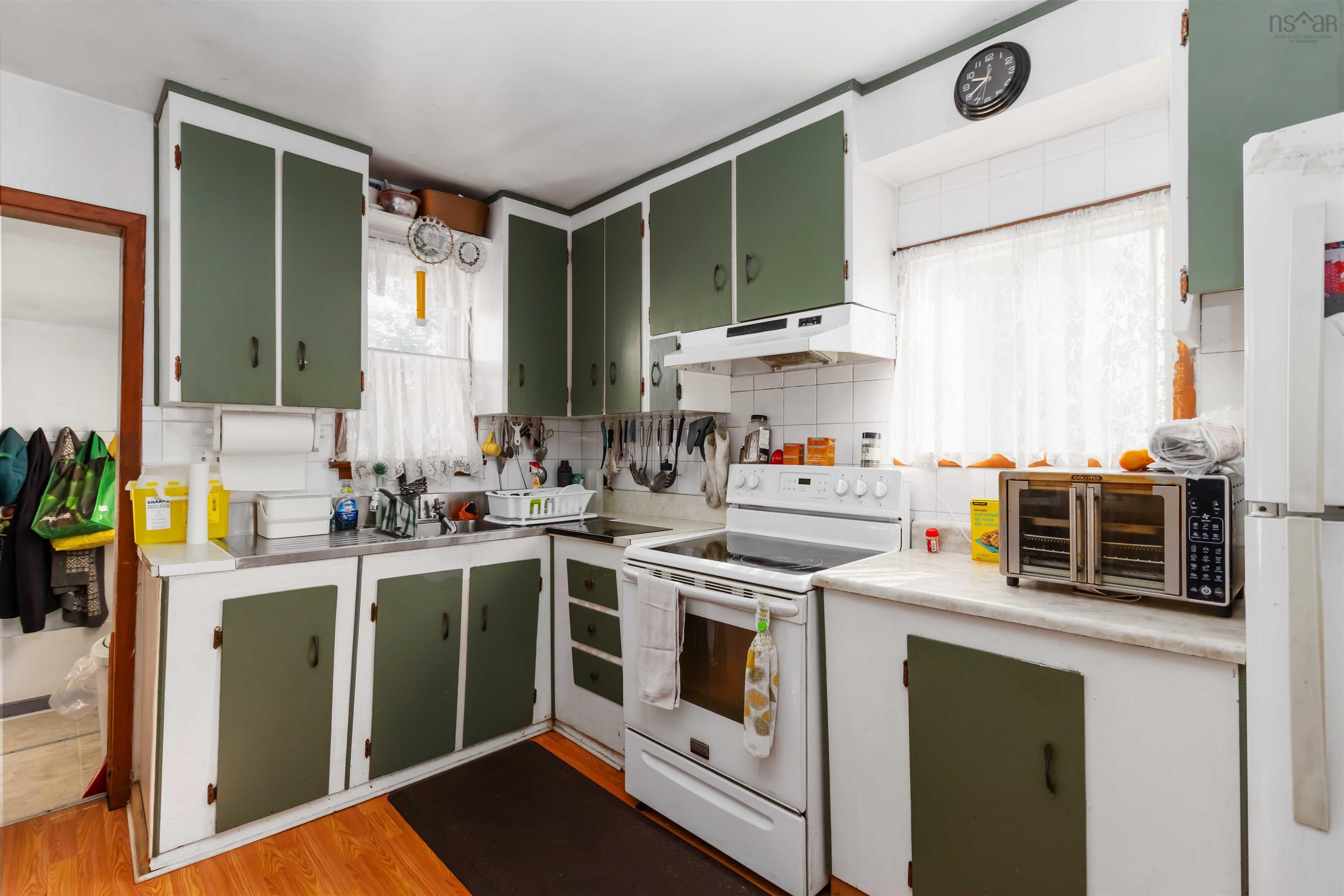 24 Levis Street, Halifax, NS (MLS 202603103)