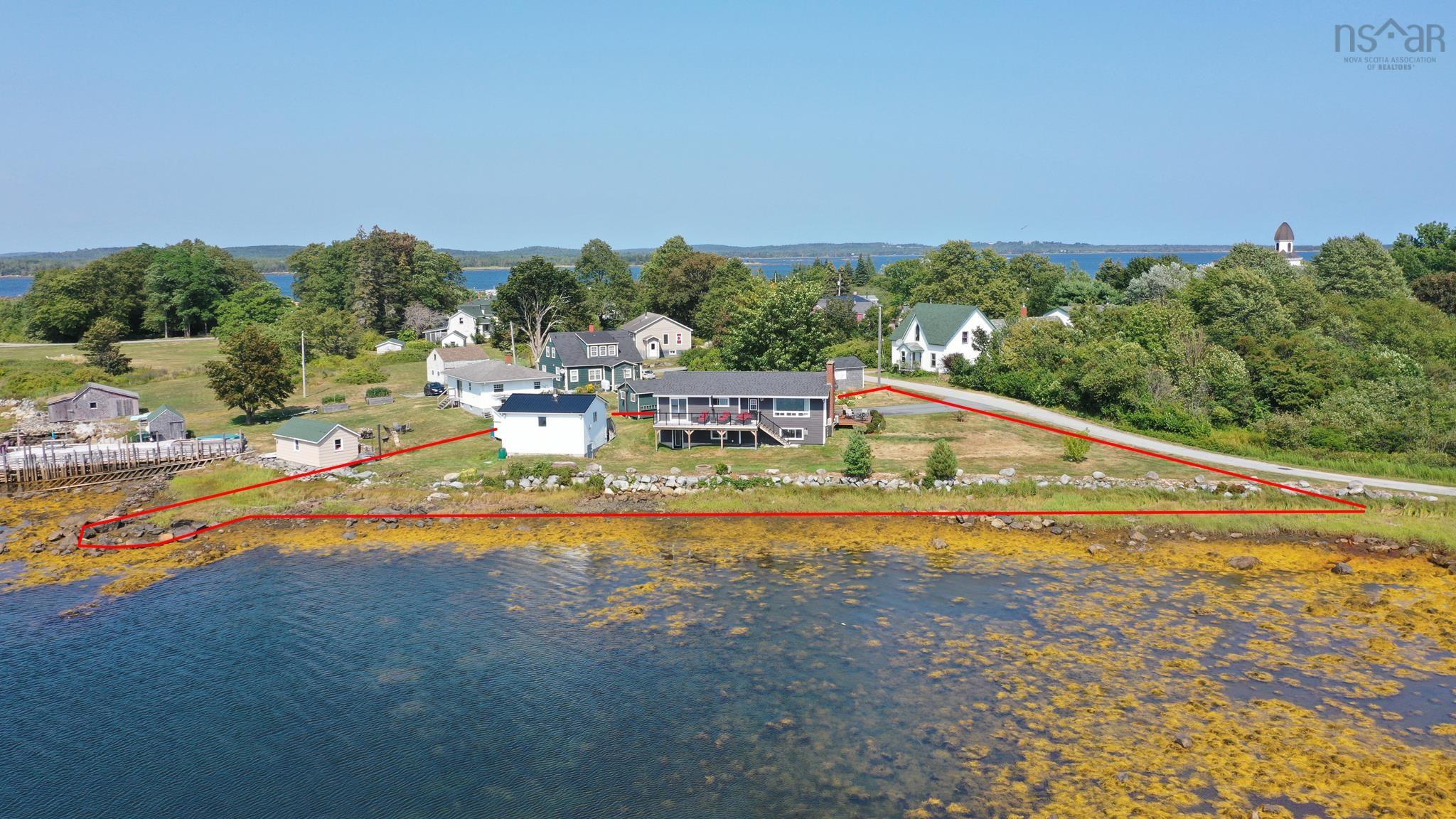 $649,000.00: 31 Medway Street, Port Medway