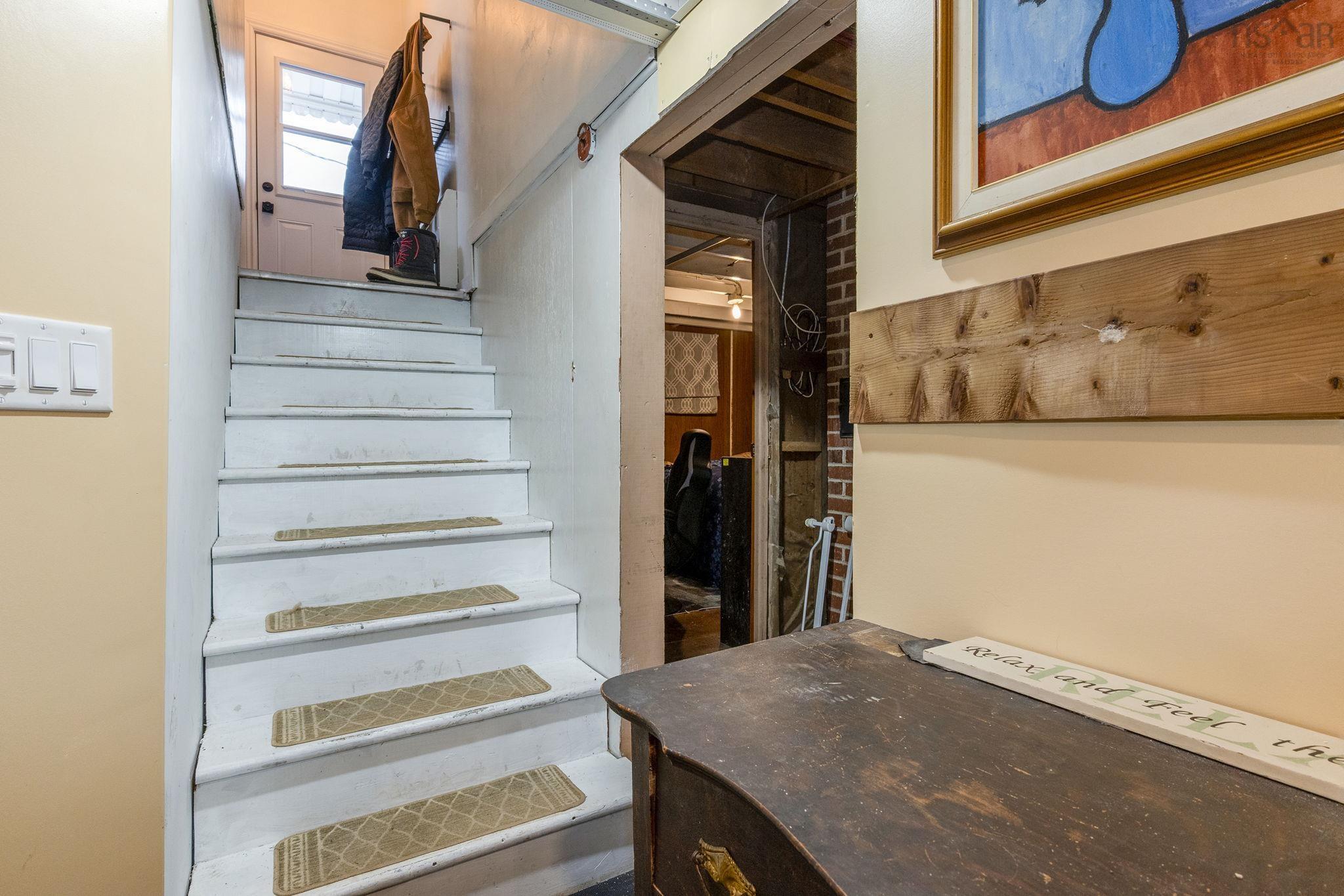 $499,900.00: 30 Hillside Avenue, Bible Hill