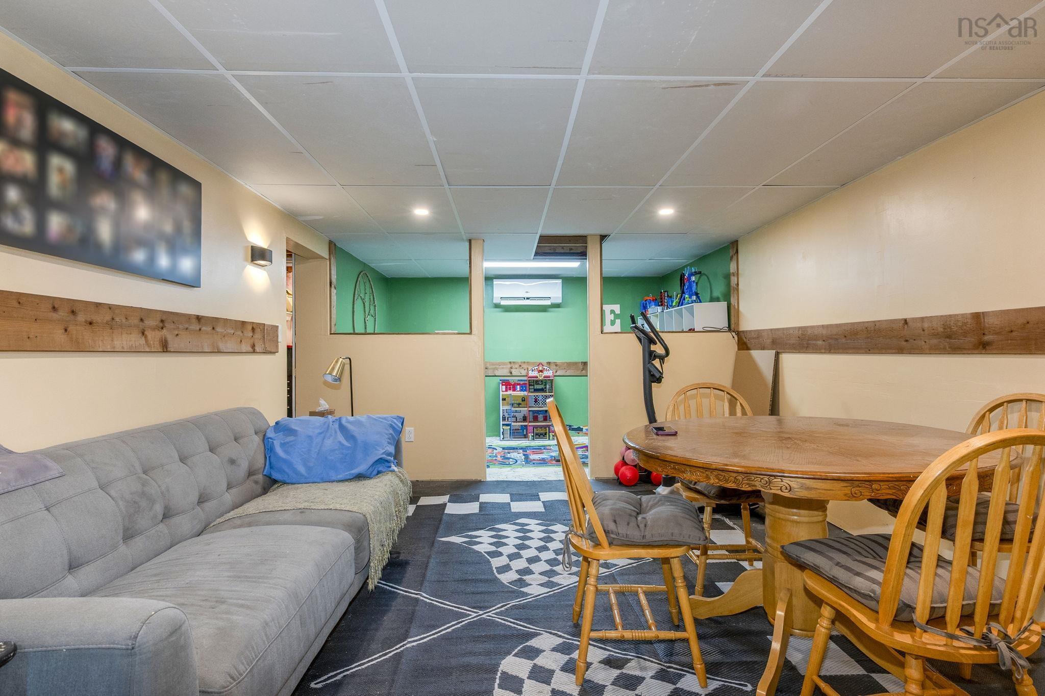 $499,900.00: 30 Hillside Avenue, Bible Hill