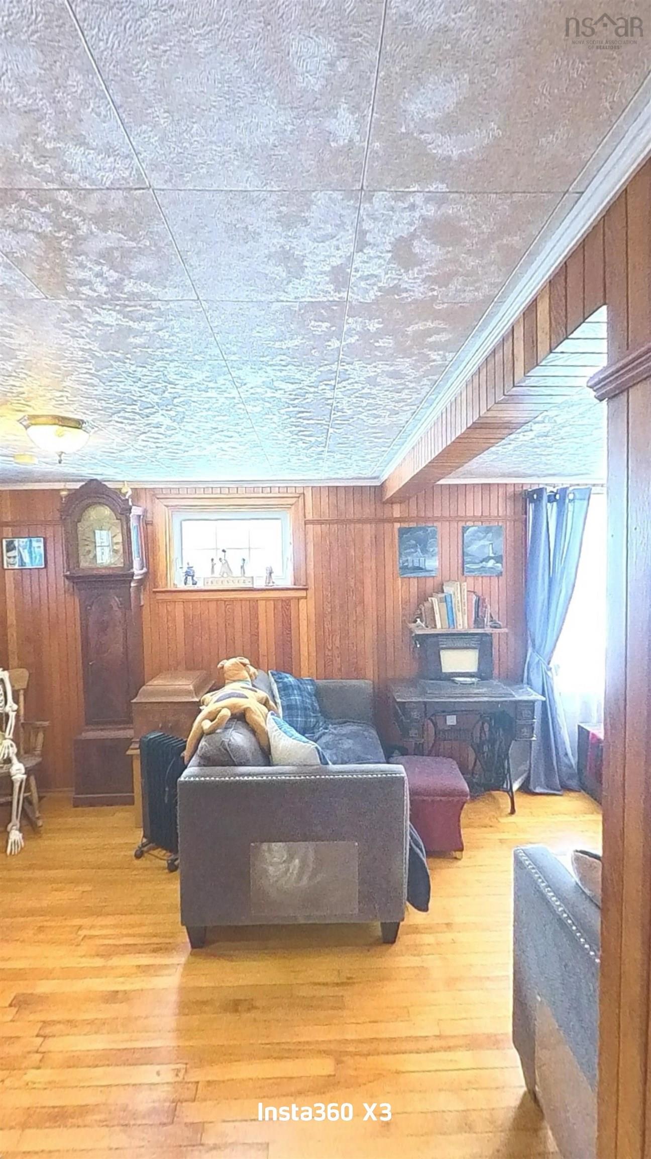 $399,000.00: 1922 Highway 19, Creignish