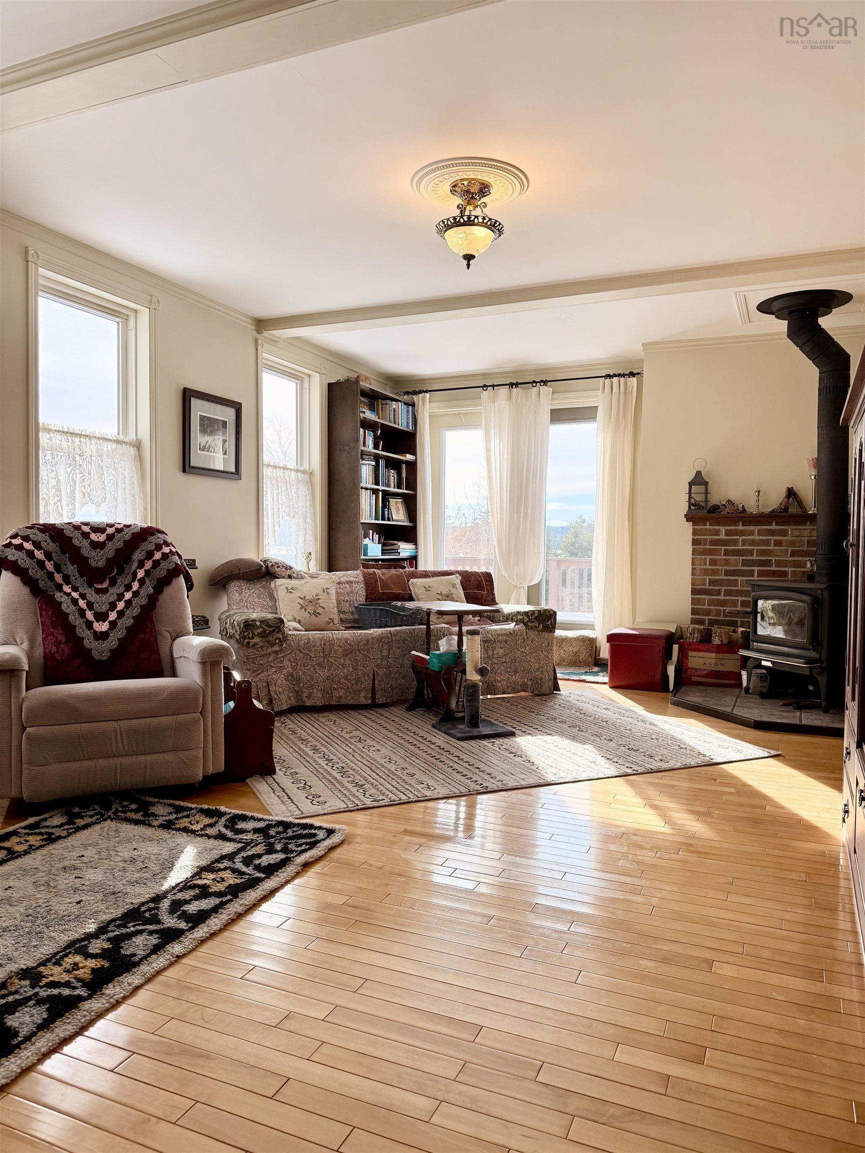 $429,000.00: 196 Hartz Point Road, Shelburne