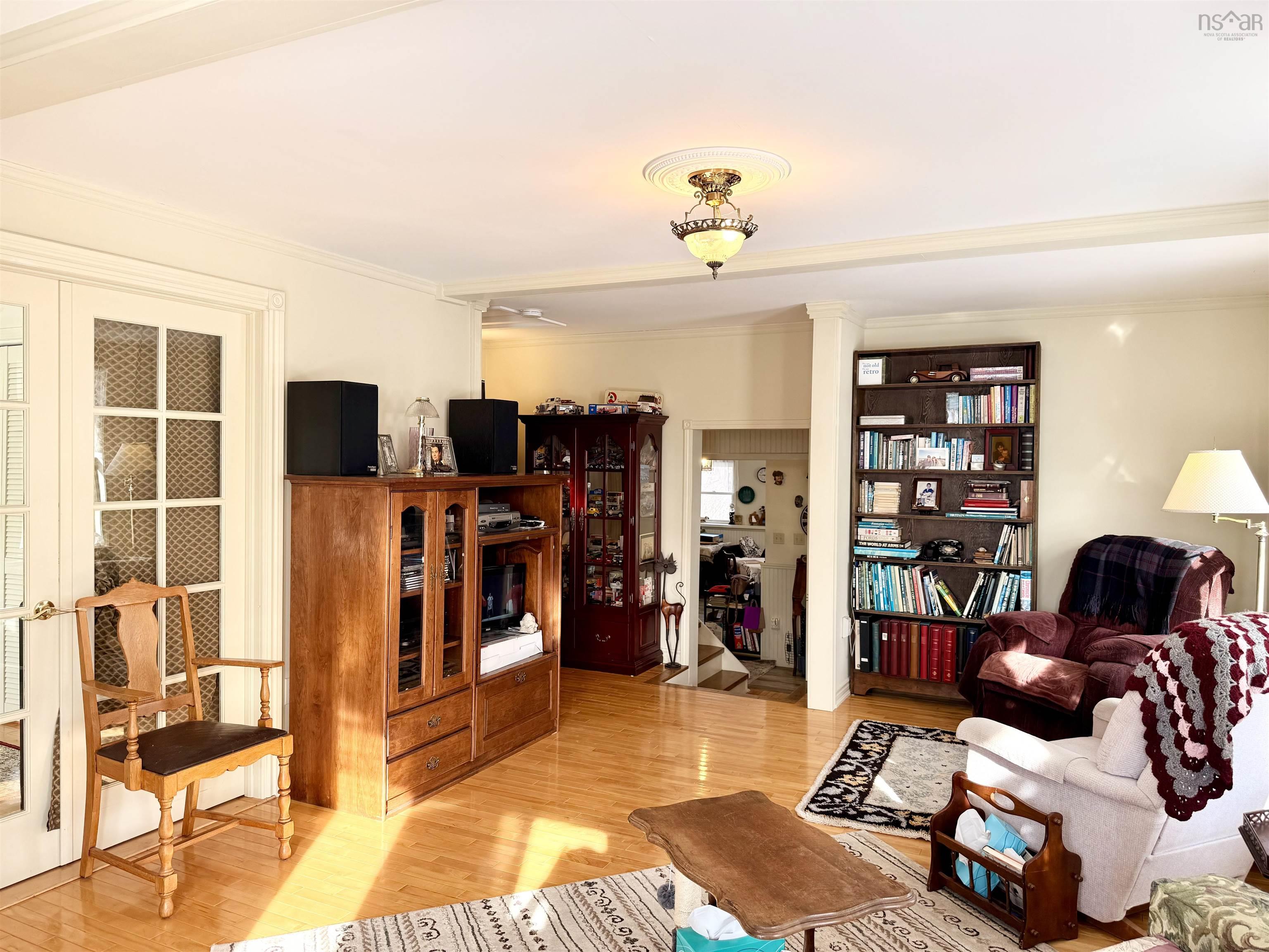 $429,000.00: 196 Hartz Point Road, Shelburne