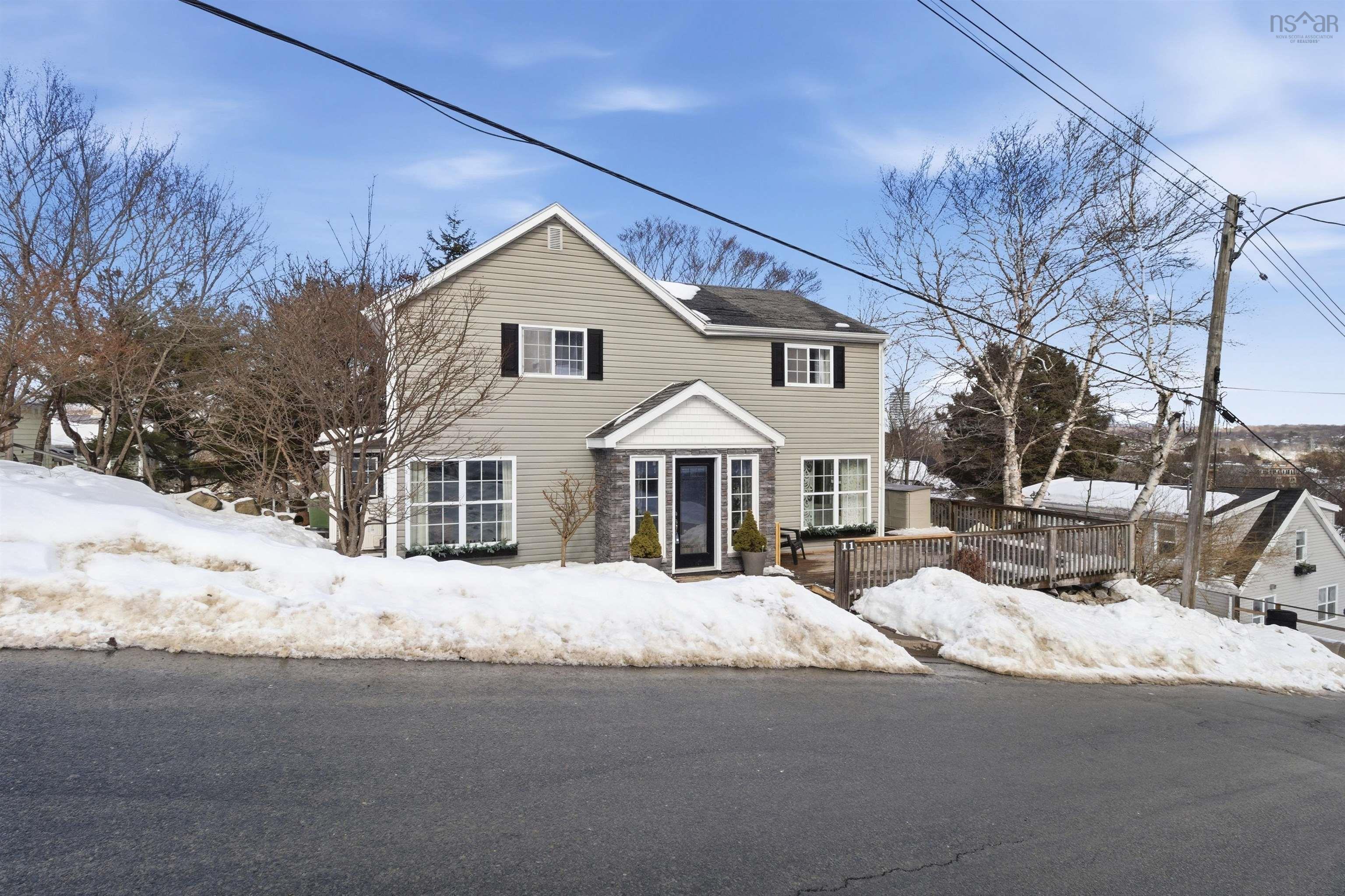 11 Maplewood Drive, Halifax, NS (MLS® 202603124)