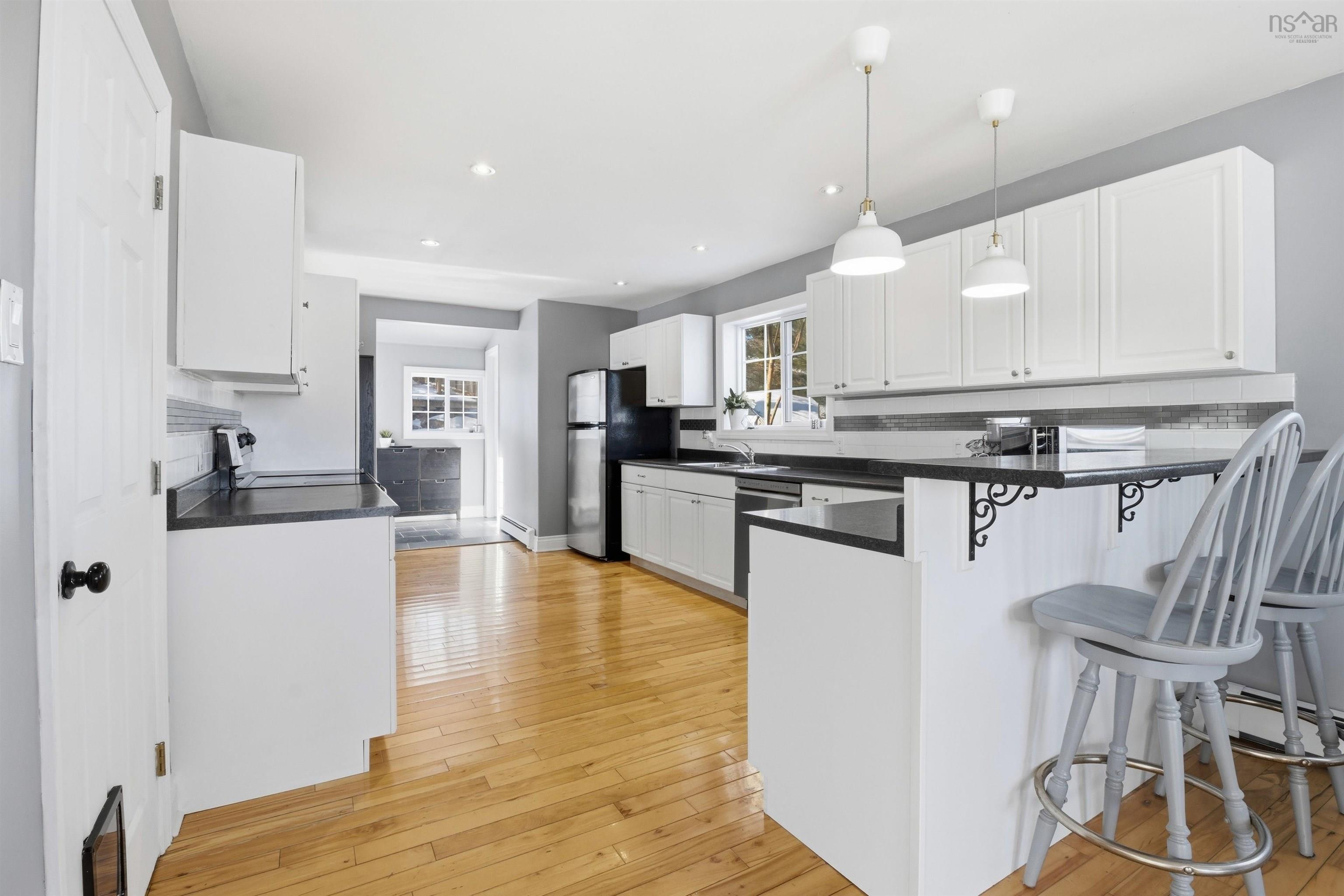 11 Maplewood Drive, Halifax, NS (MLS 202603124)