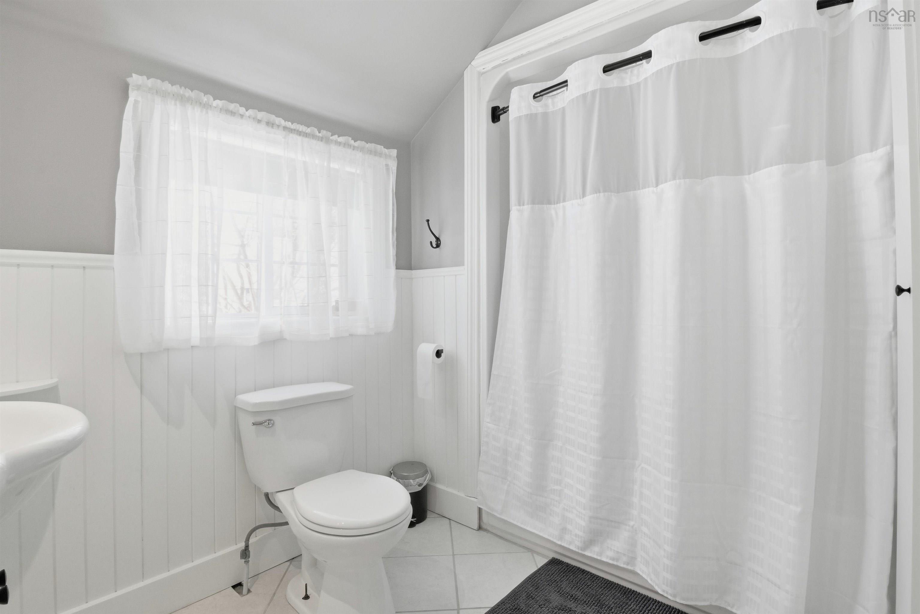 11 Maplewood Drive, Halifax, NS (MLS 202603124)