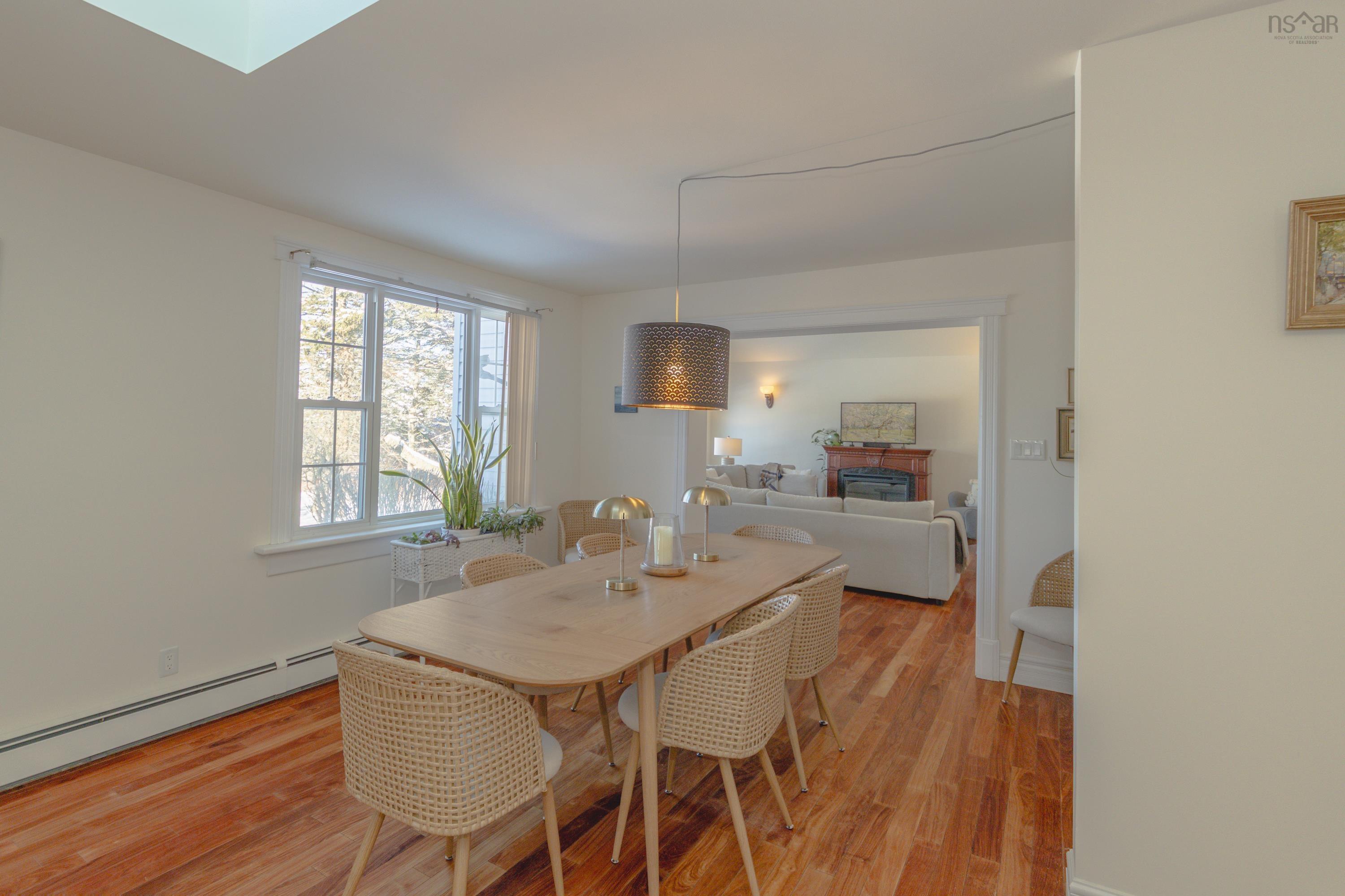 $469,900.00: 1387 Highway 1, Wellington