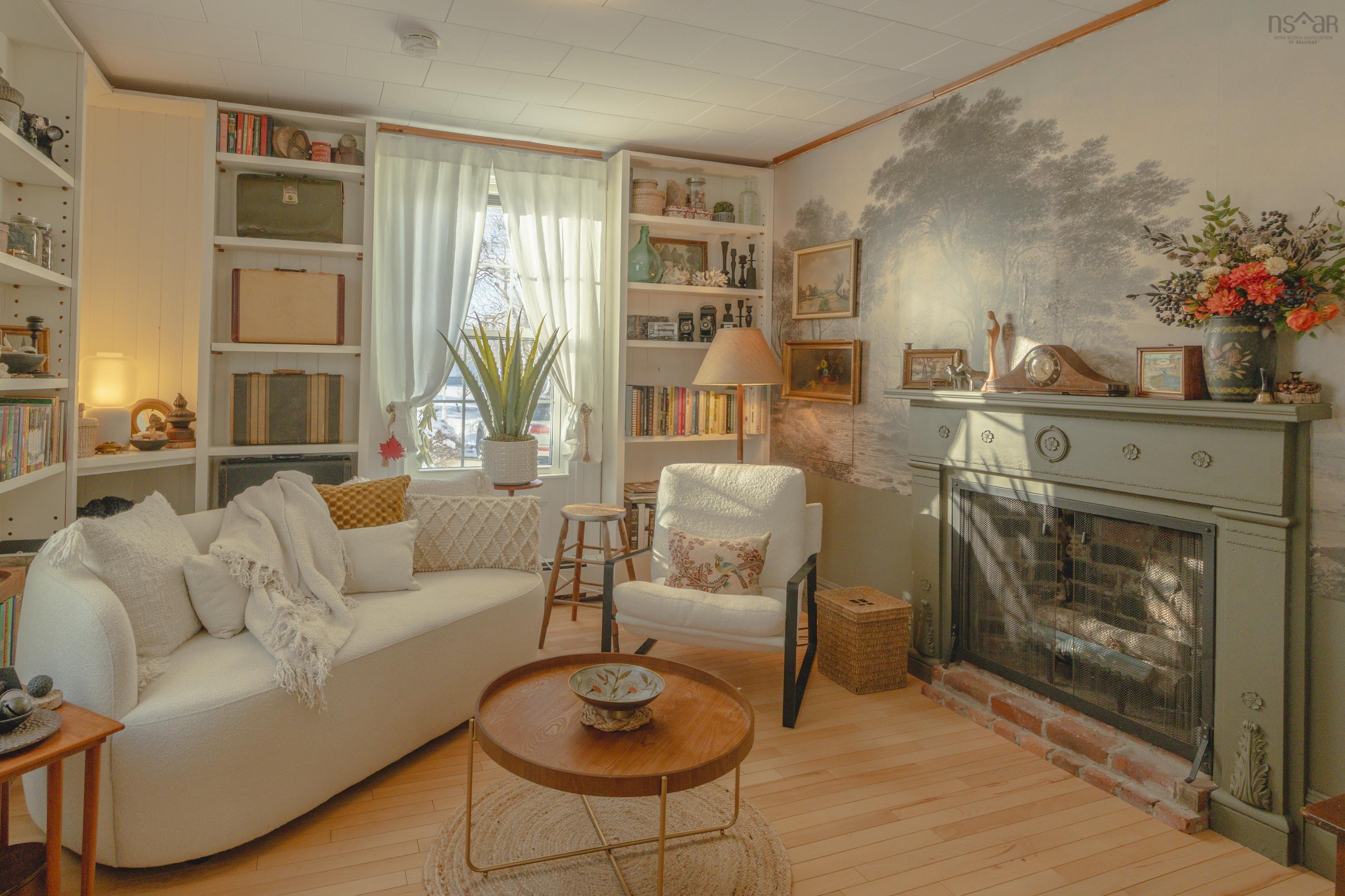 $469,900.00: 1387 Highway 1, Wellington