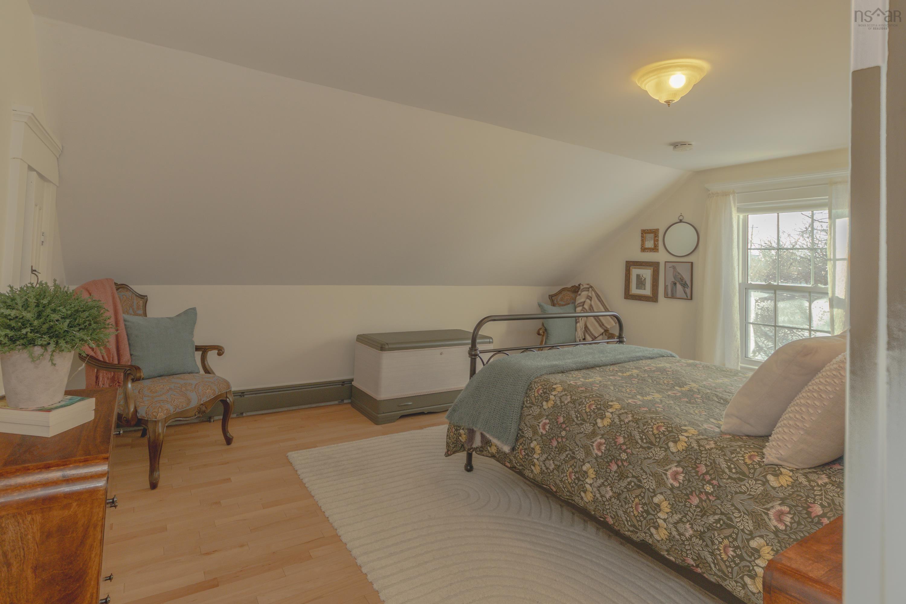 $469,900.00: 1387 Highway 1, Wellington