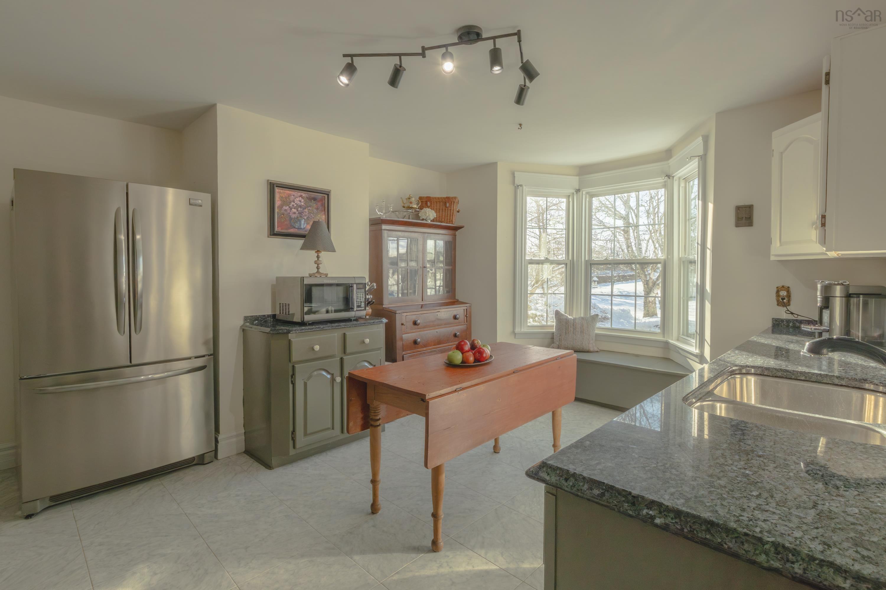 $469,900.00: 1387 Highway 1, Wellington