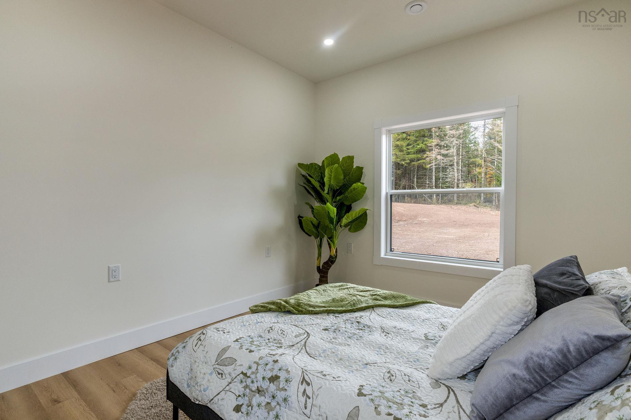 $299,900.00: 1914 Irwin Lake Road, Hilden