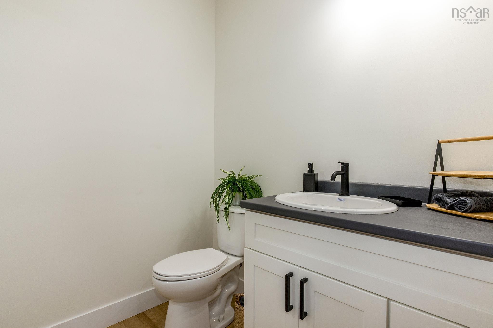 $299,900.00: 1914 Irwin Lake Road, Hilden