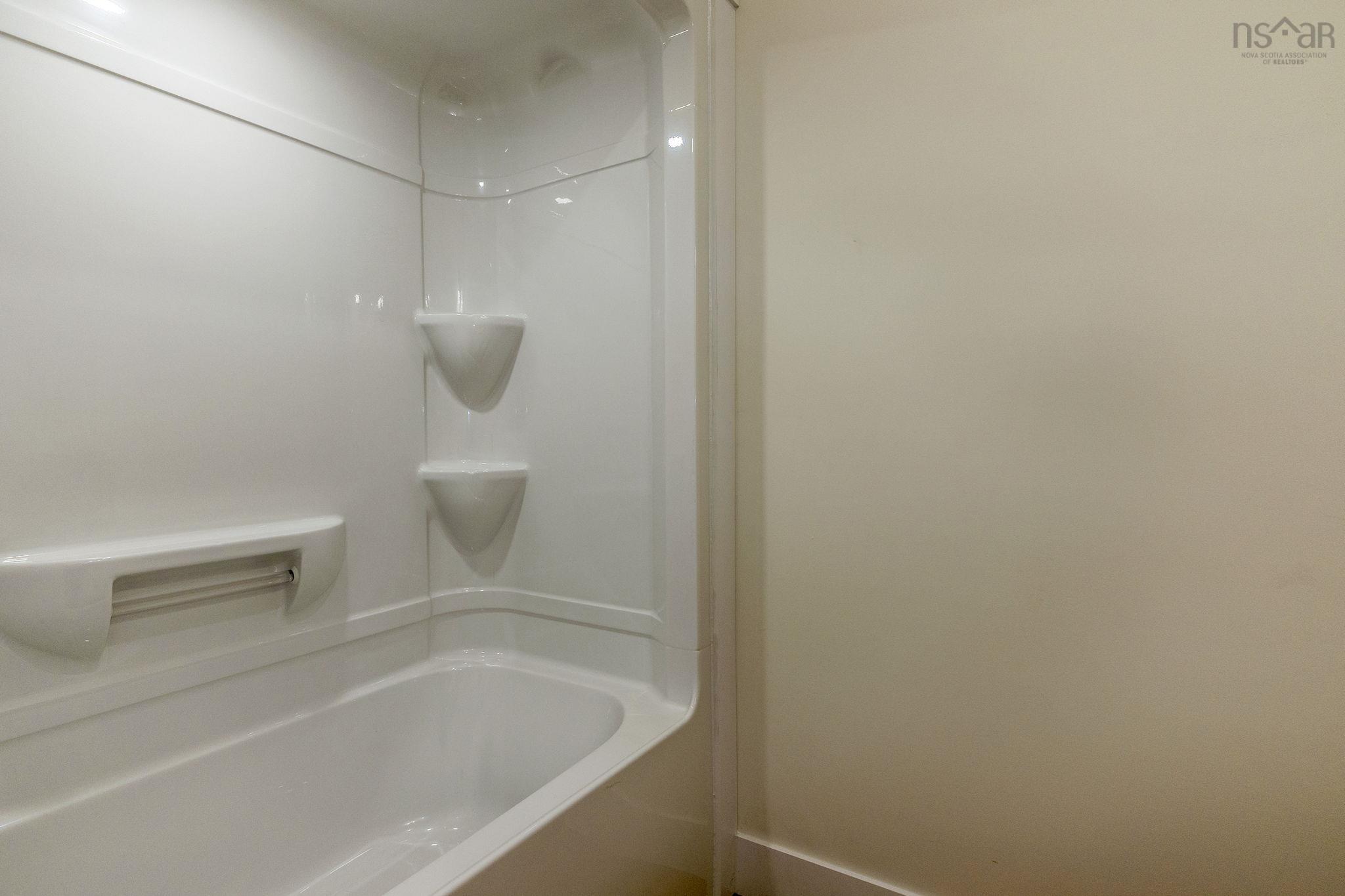 $299,900.00: 1914 Irwin Lake Road, Hilden