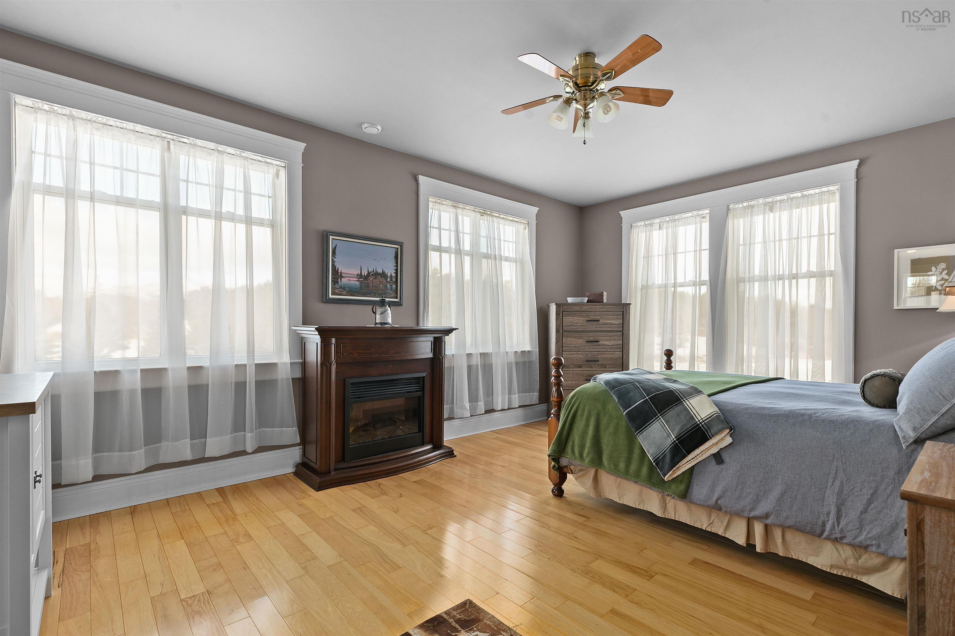 $1,199,000.00: 56 Harold Road, Martins Point