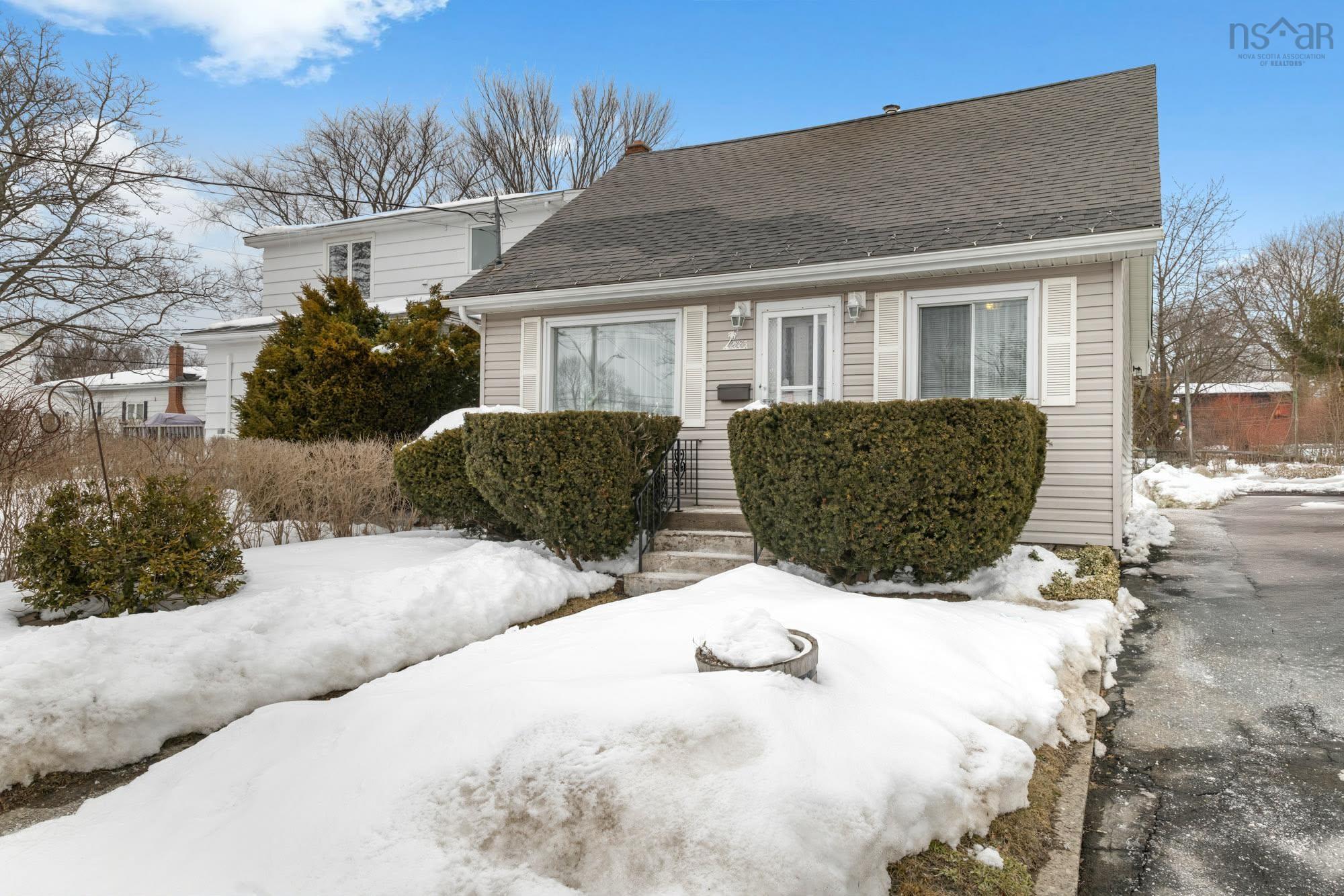 2883 Connaught Avenue, Halifax, NS (MLS 202603141)