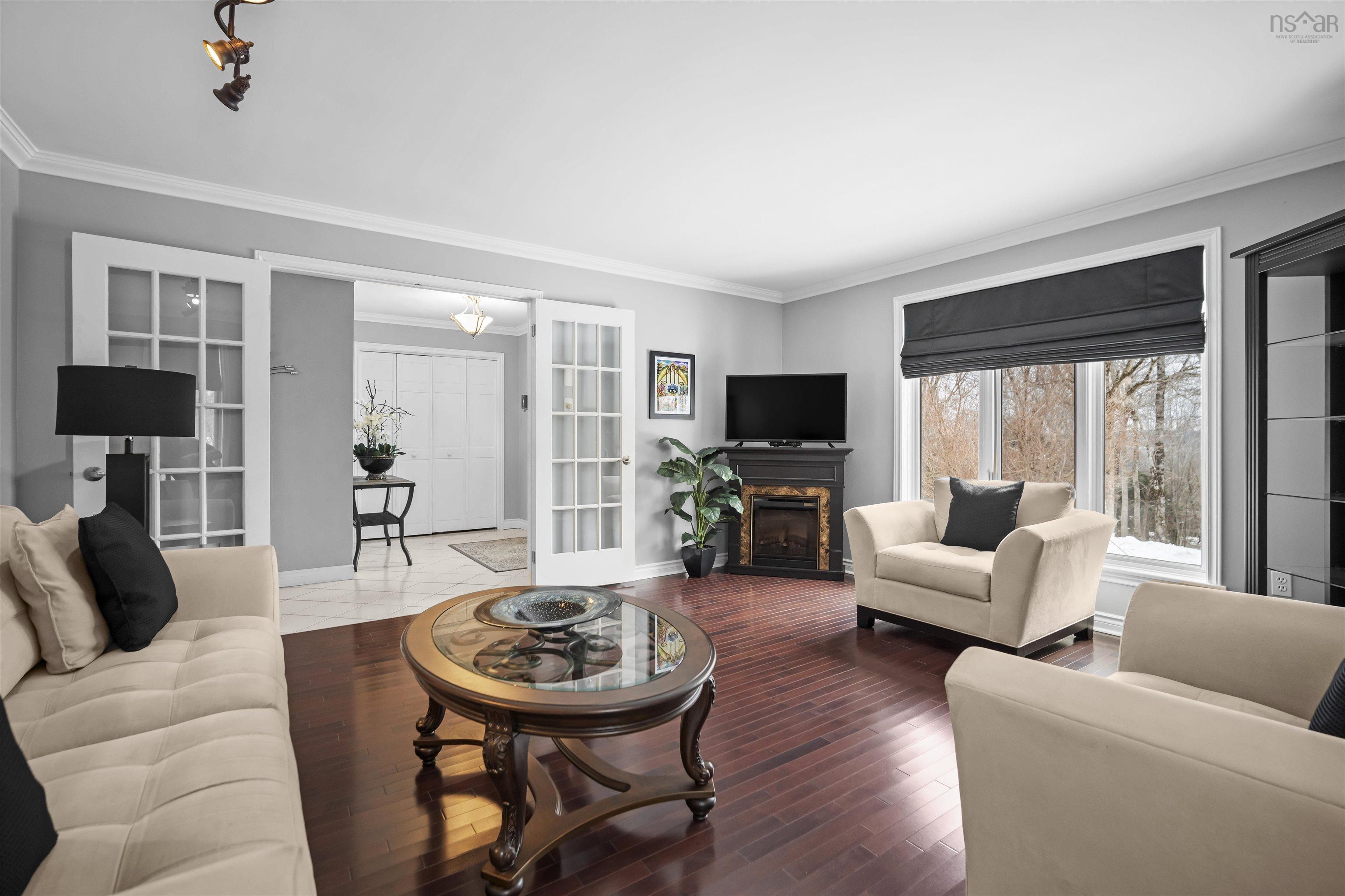 $659,900.00: 8 Castlewood Drive, Fall River