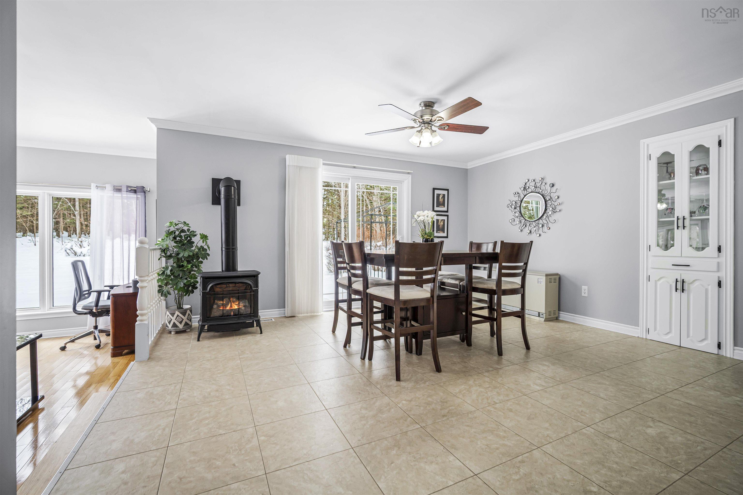 $659,900.00: 8 Castlewood Drive, Fall River