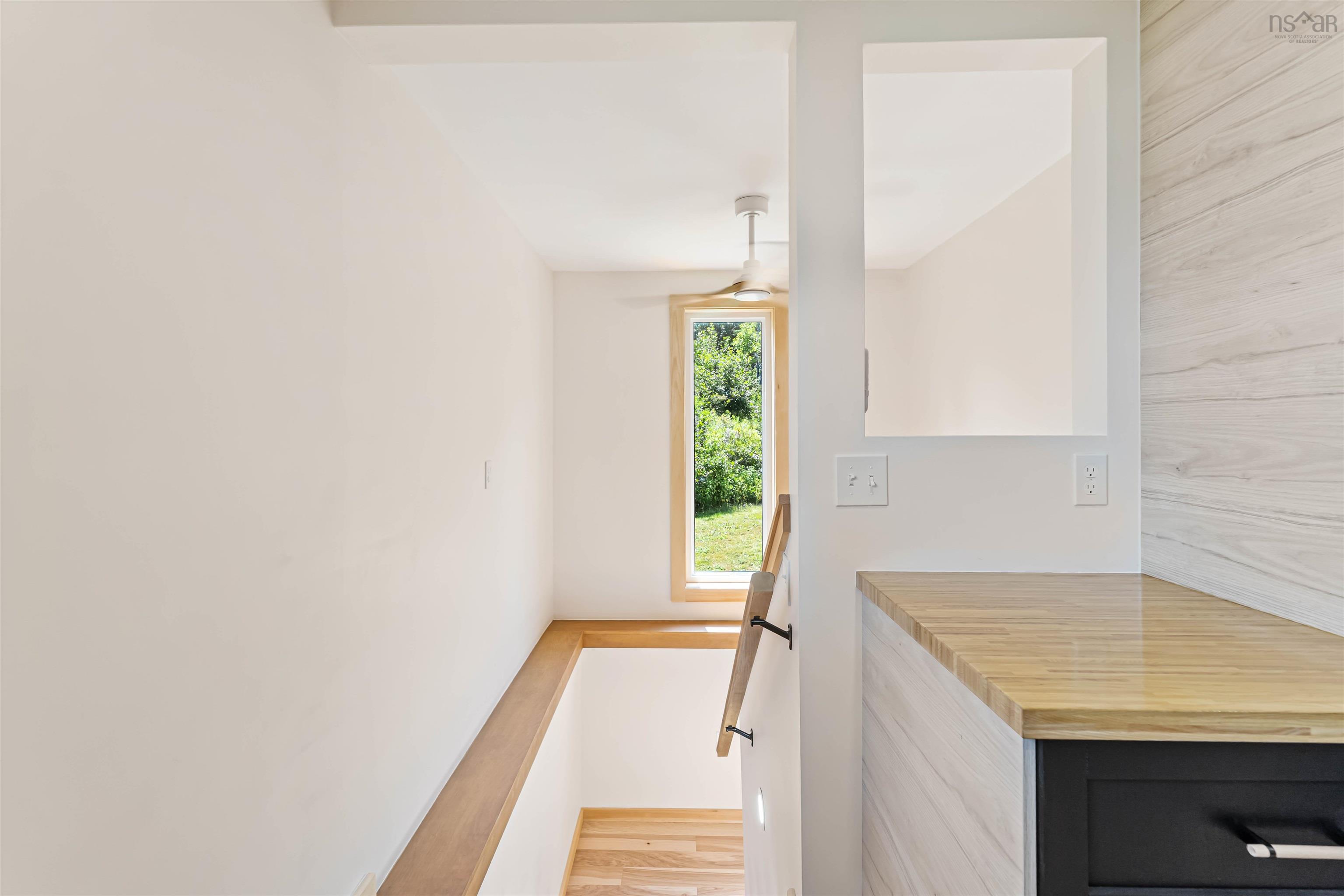 $399,000.00: 866 Brinton Road, Port Lorne