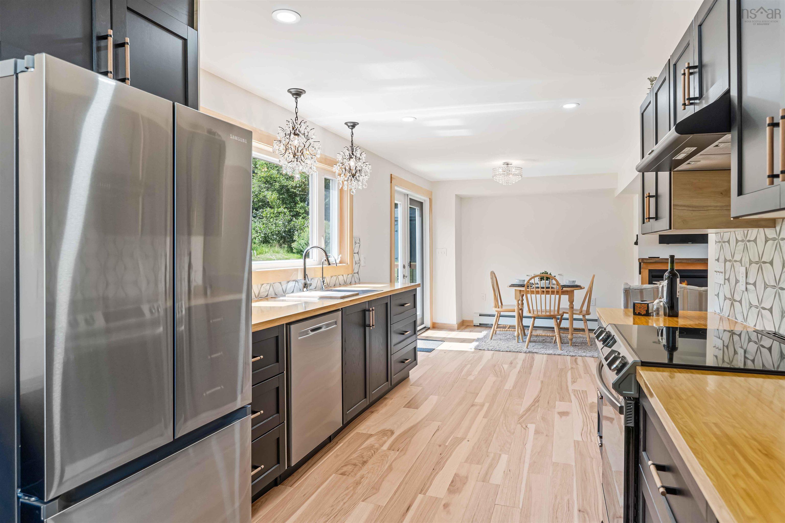 $399,000.00: 866 Brinton Road, Port Lorne