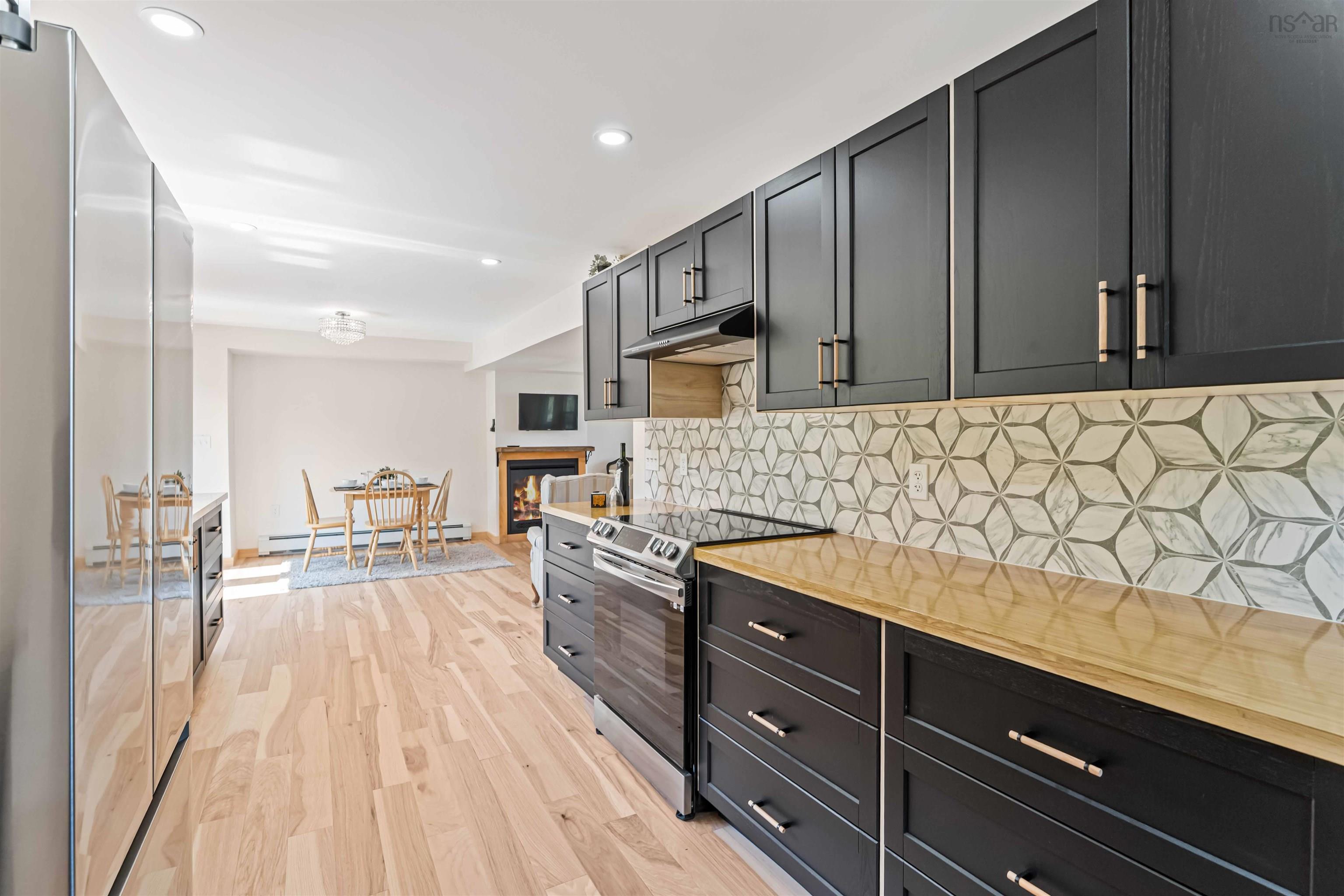 $399,000.00: 866 Brinton Road, Port Lorne