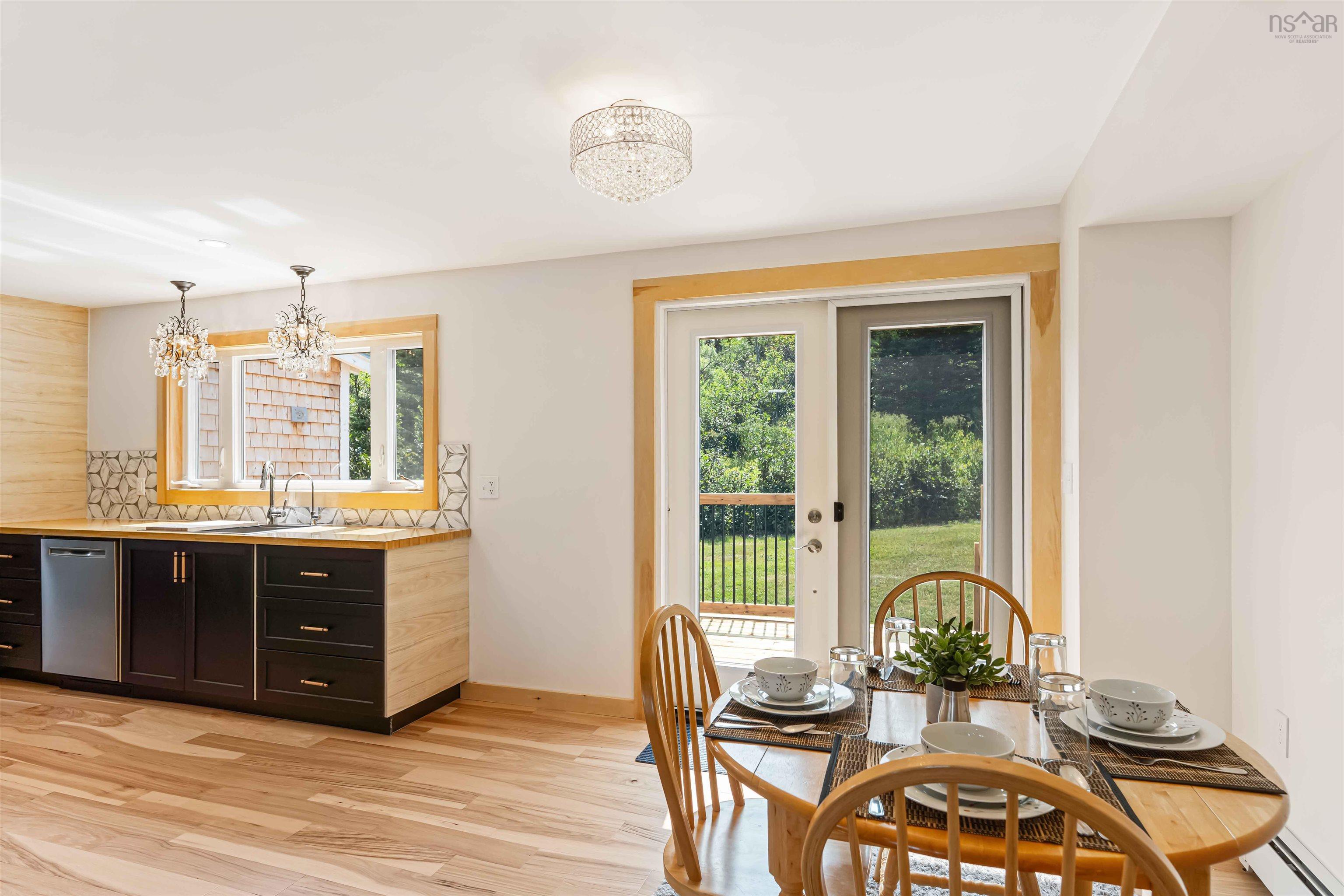 $399,000.00: 866 Brinton Road, Port Lorne