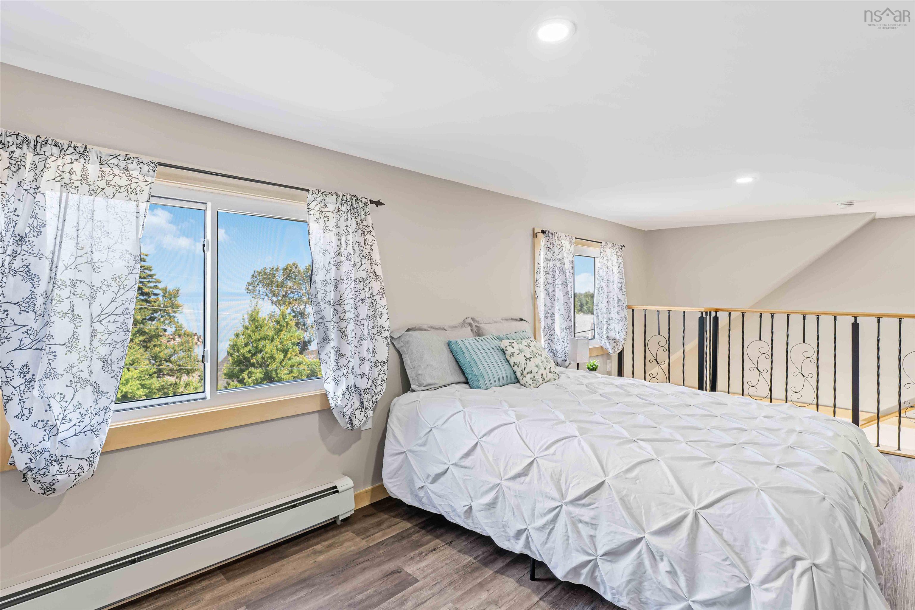 $399,000.00: 866 Brinton Road, Port Lorne