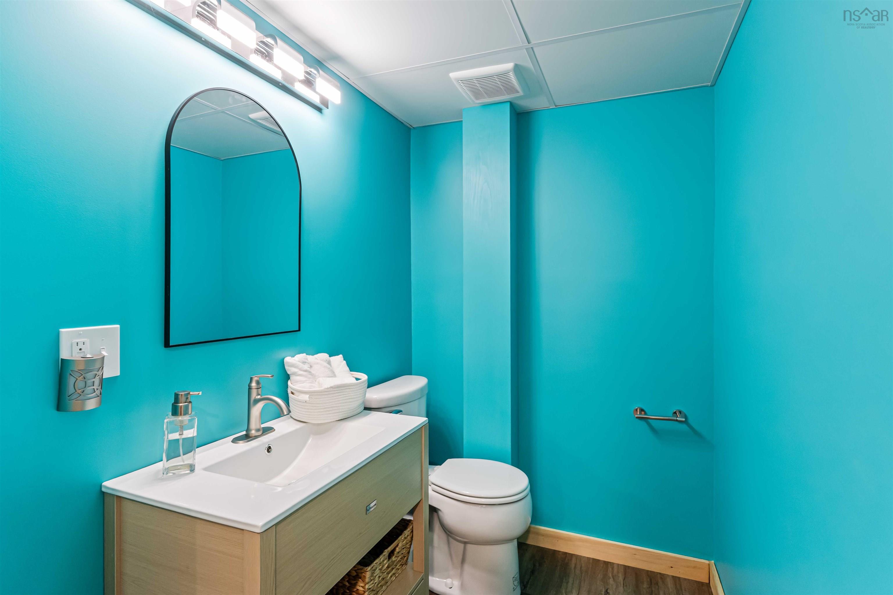 $399,000.00: 866 Brinton Road, Port Lorne