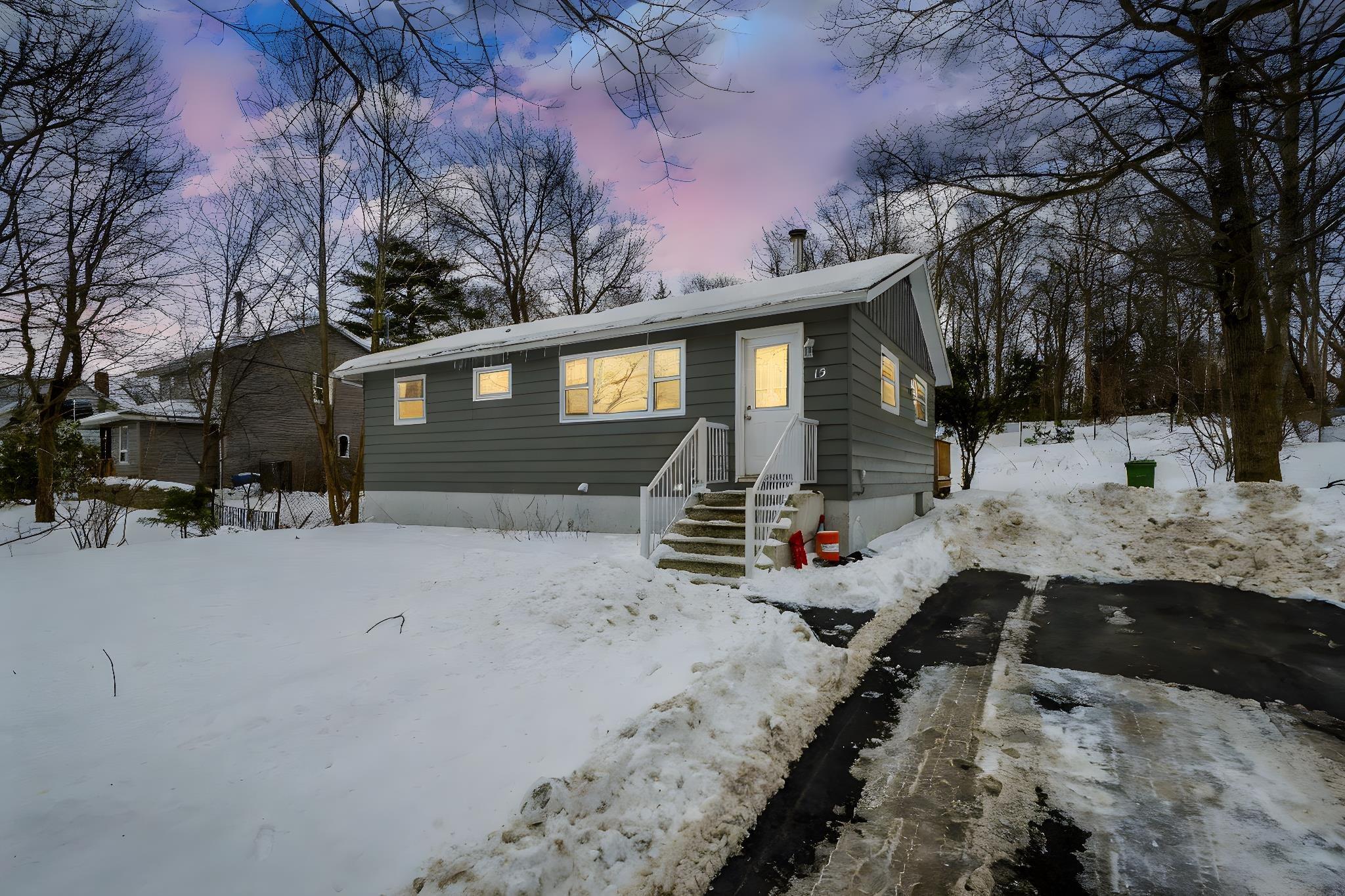 15 Saint Michaels Avenue, Halifax, NS (MLS® 202603151)