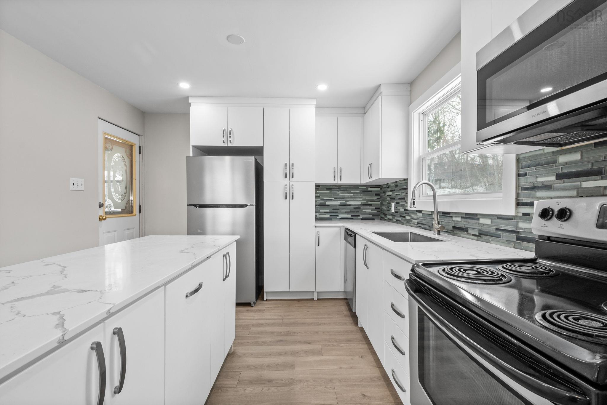 $570,000.00: 15 Saint Michaels Avenue, Halifax