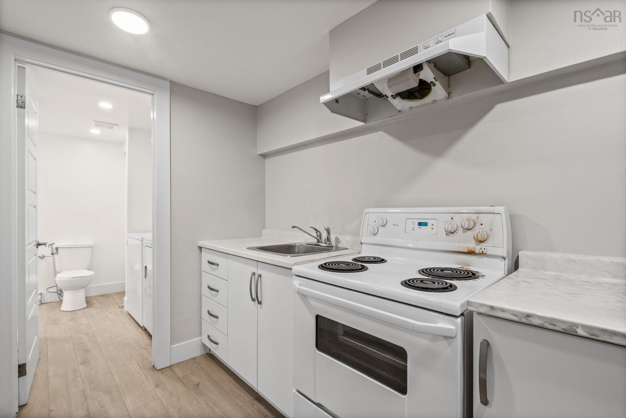 $570,000.00: 15 Saint Michaels Avenue, Halifax