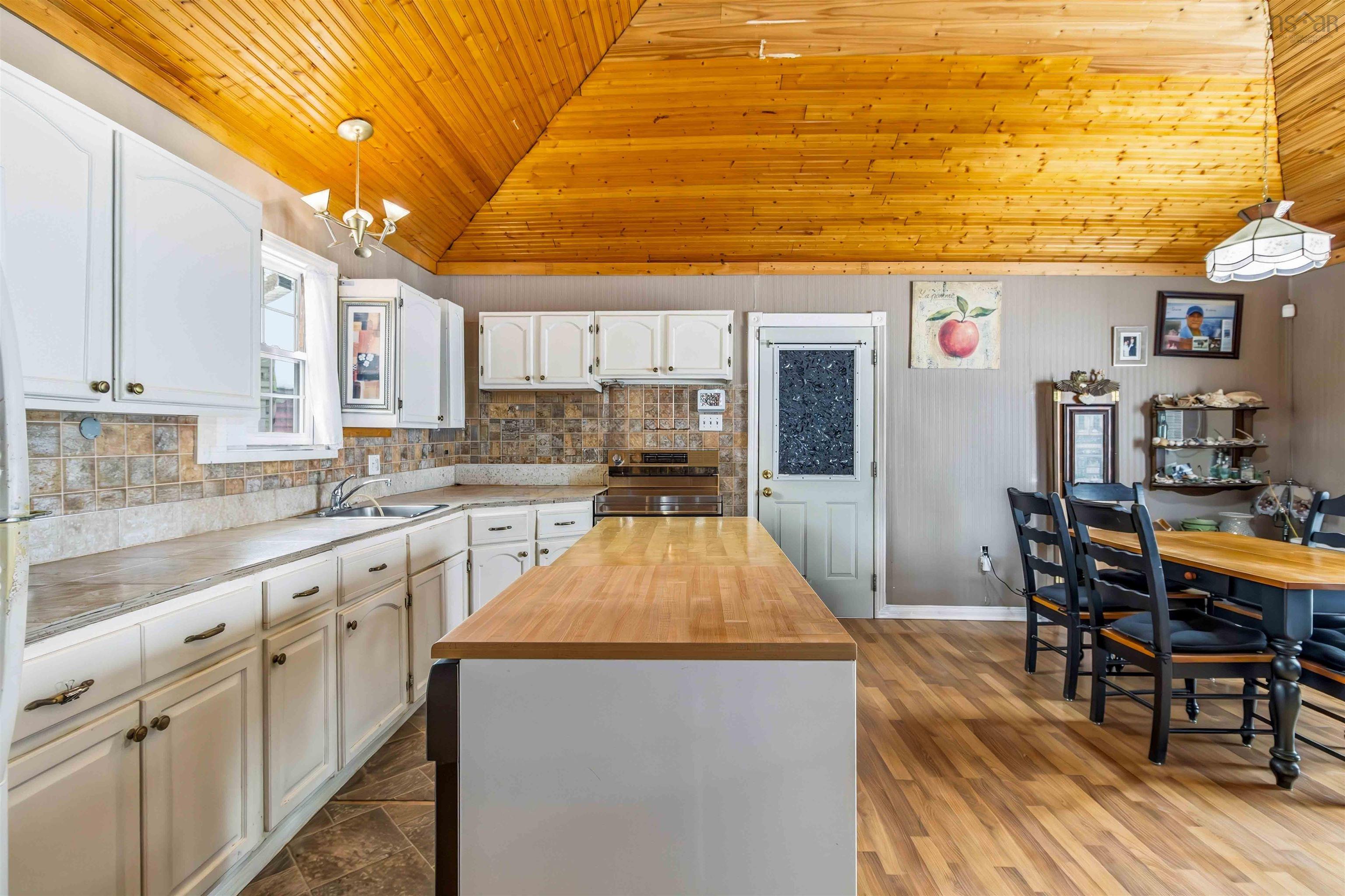 $369,900.00: 41 Eldoras Lane, Sheet Harbour