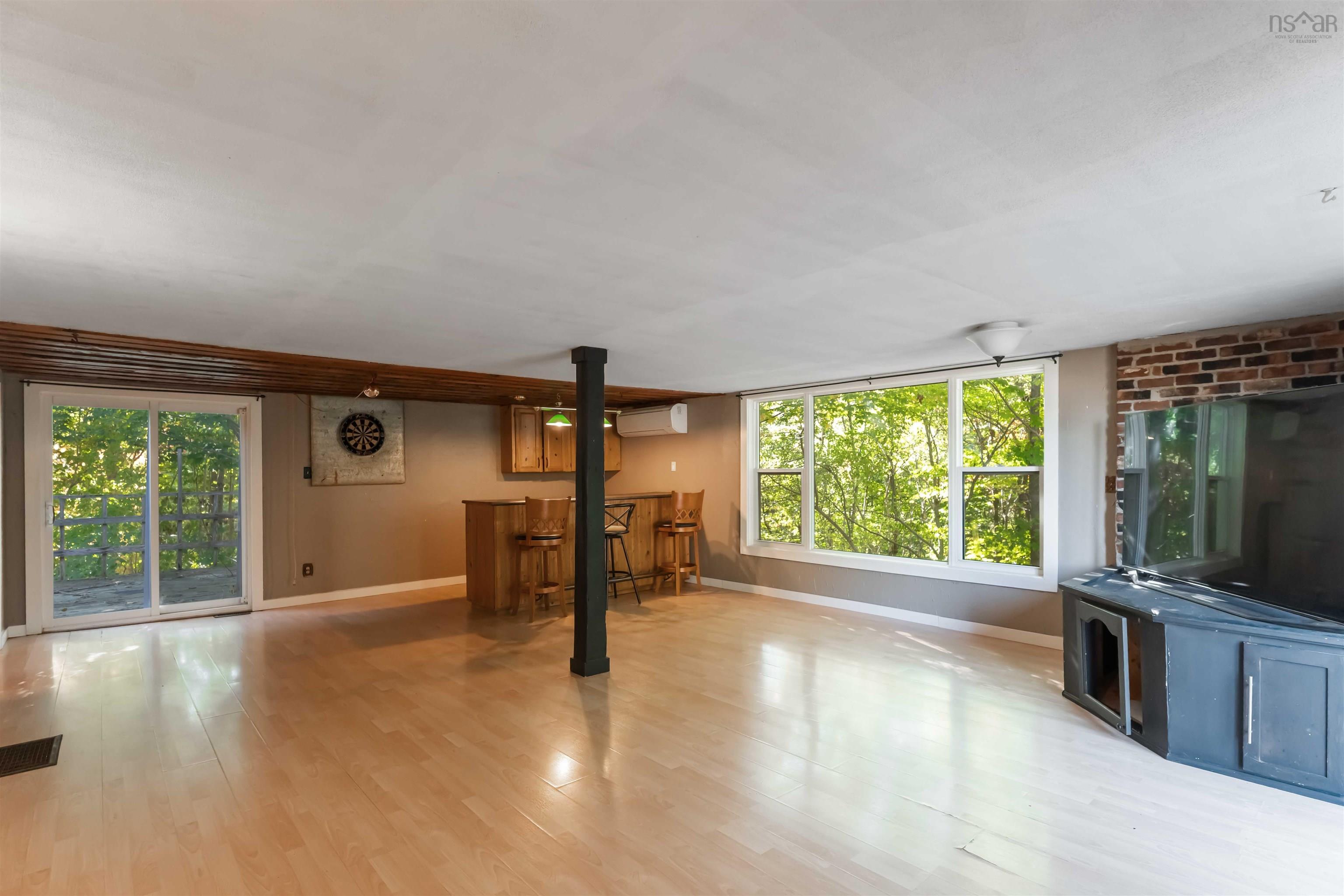 $299,900.00: 736 Cambridge Road, Cambridge