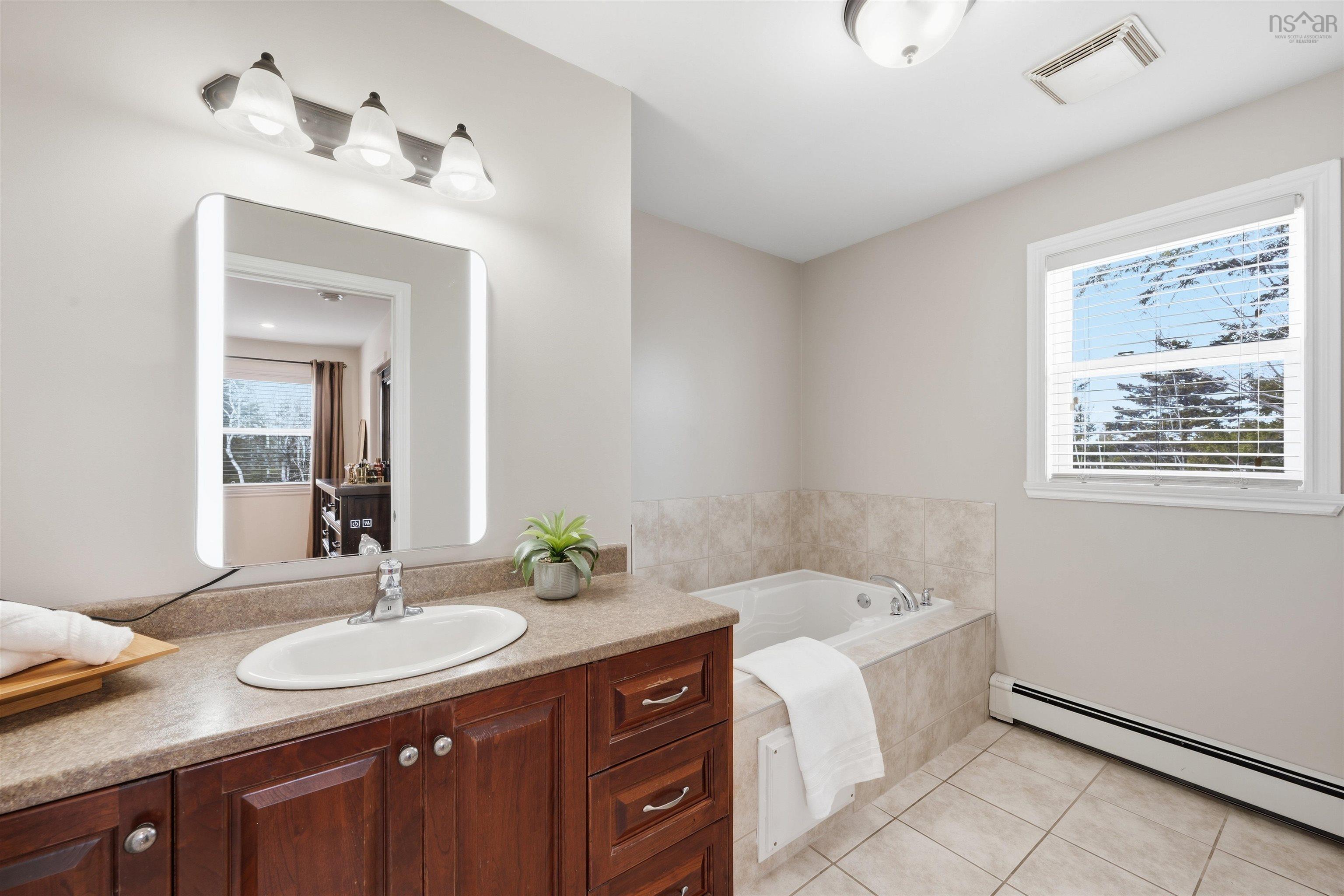 465 Laurel Ridge Drive, Beaver Bank, NS (MLS 202603162)