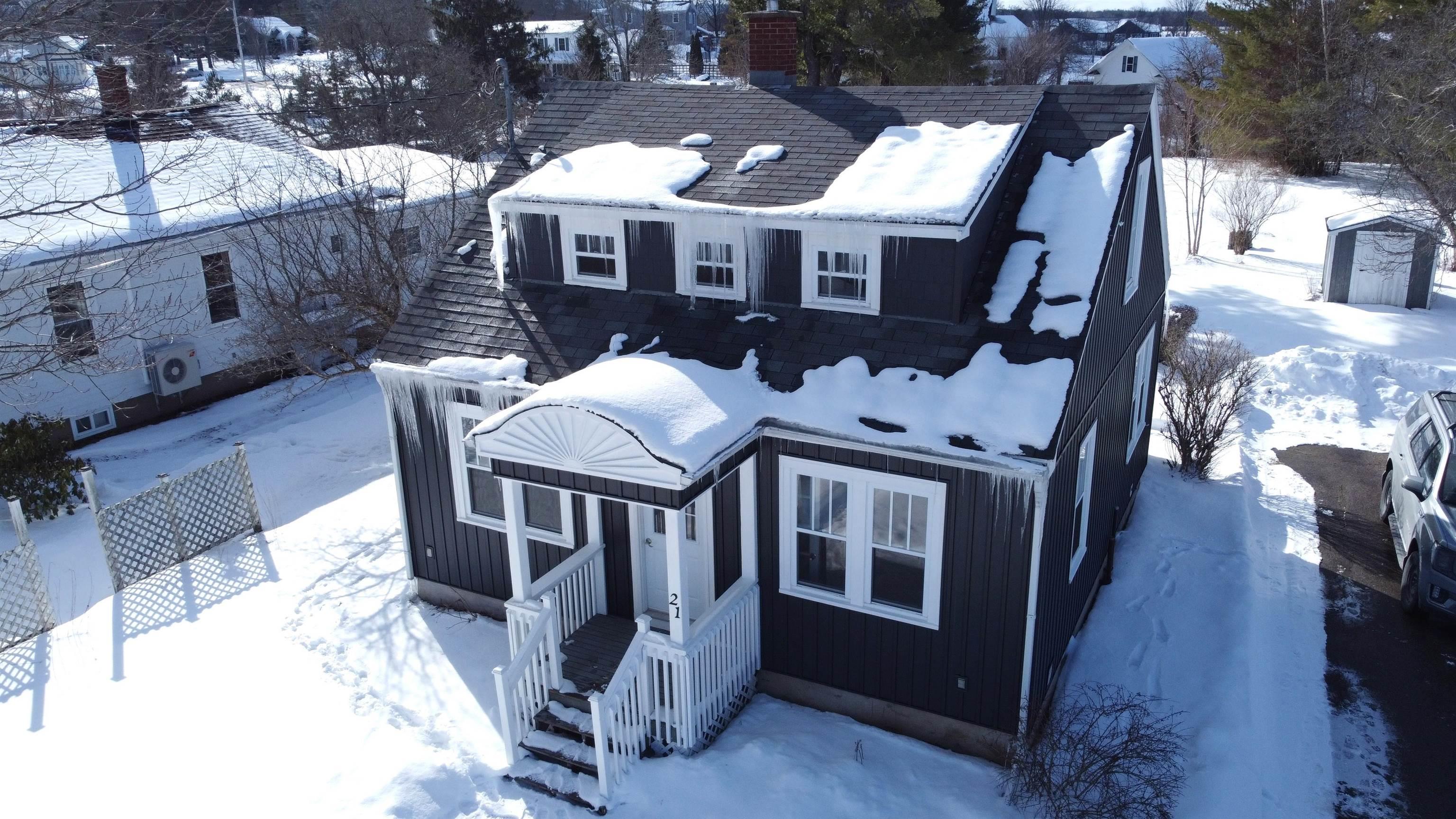 $259,000.00: 21 South Street, Carleton Corner