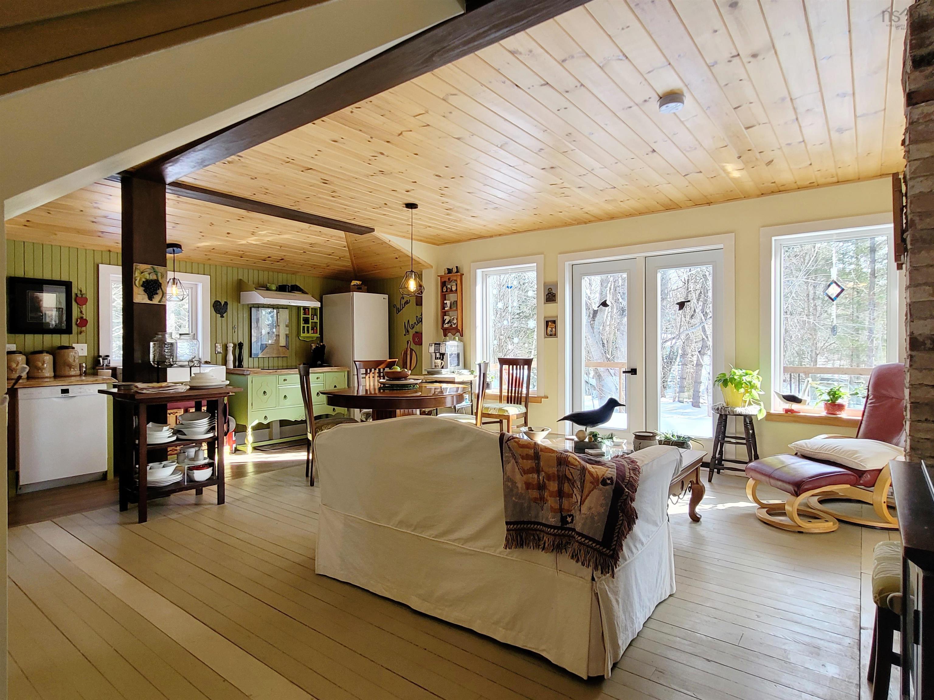 $424,000.00: 35 Mcdonald Road, White Point