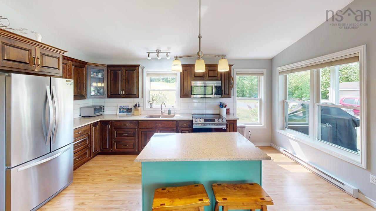 $499,000.00: 13791 Nova Scotia Trunk 7, Lochiel Lake