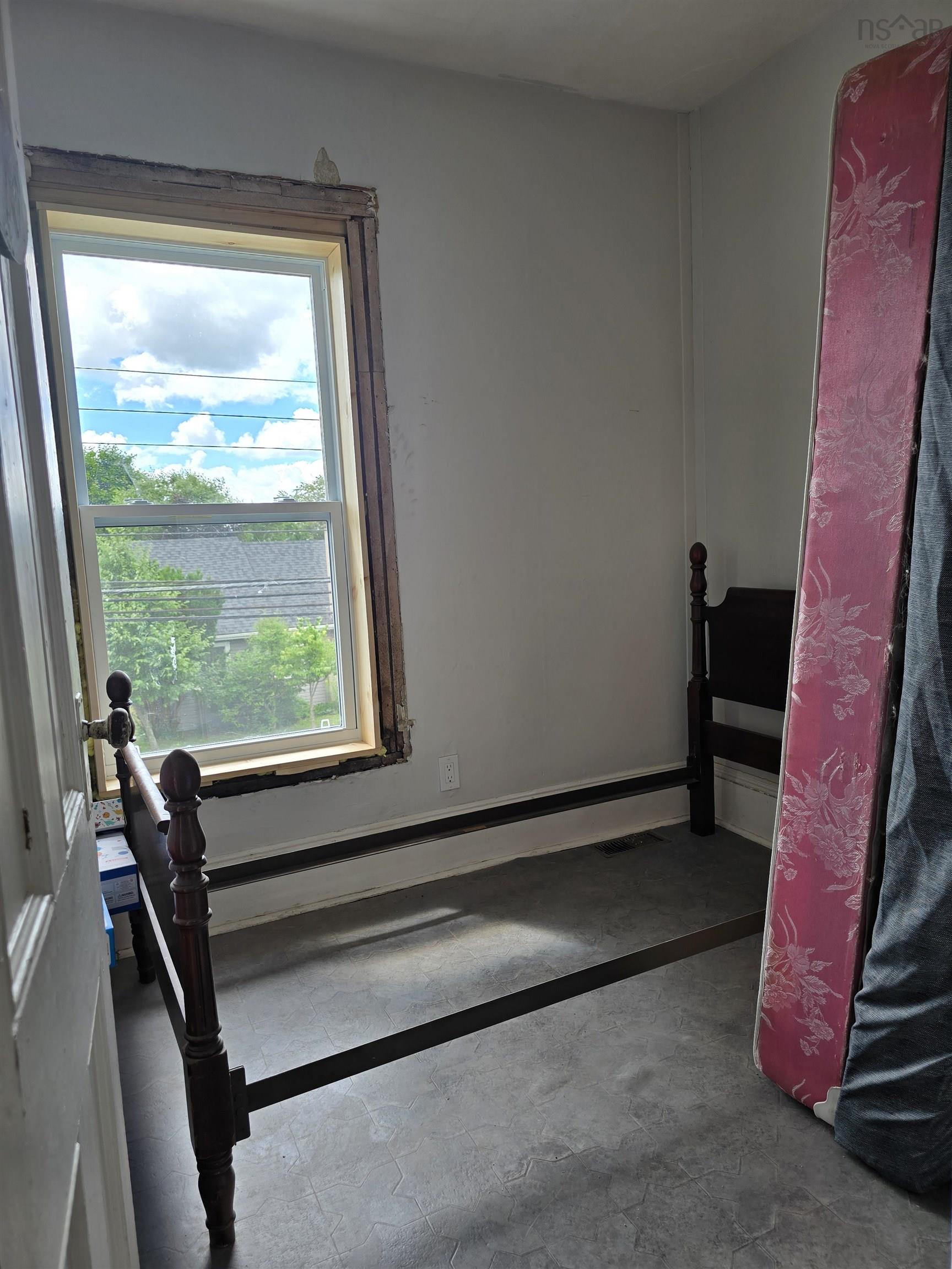 $475,000.00: 457 Robie Street, Truro