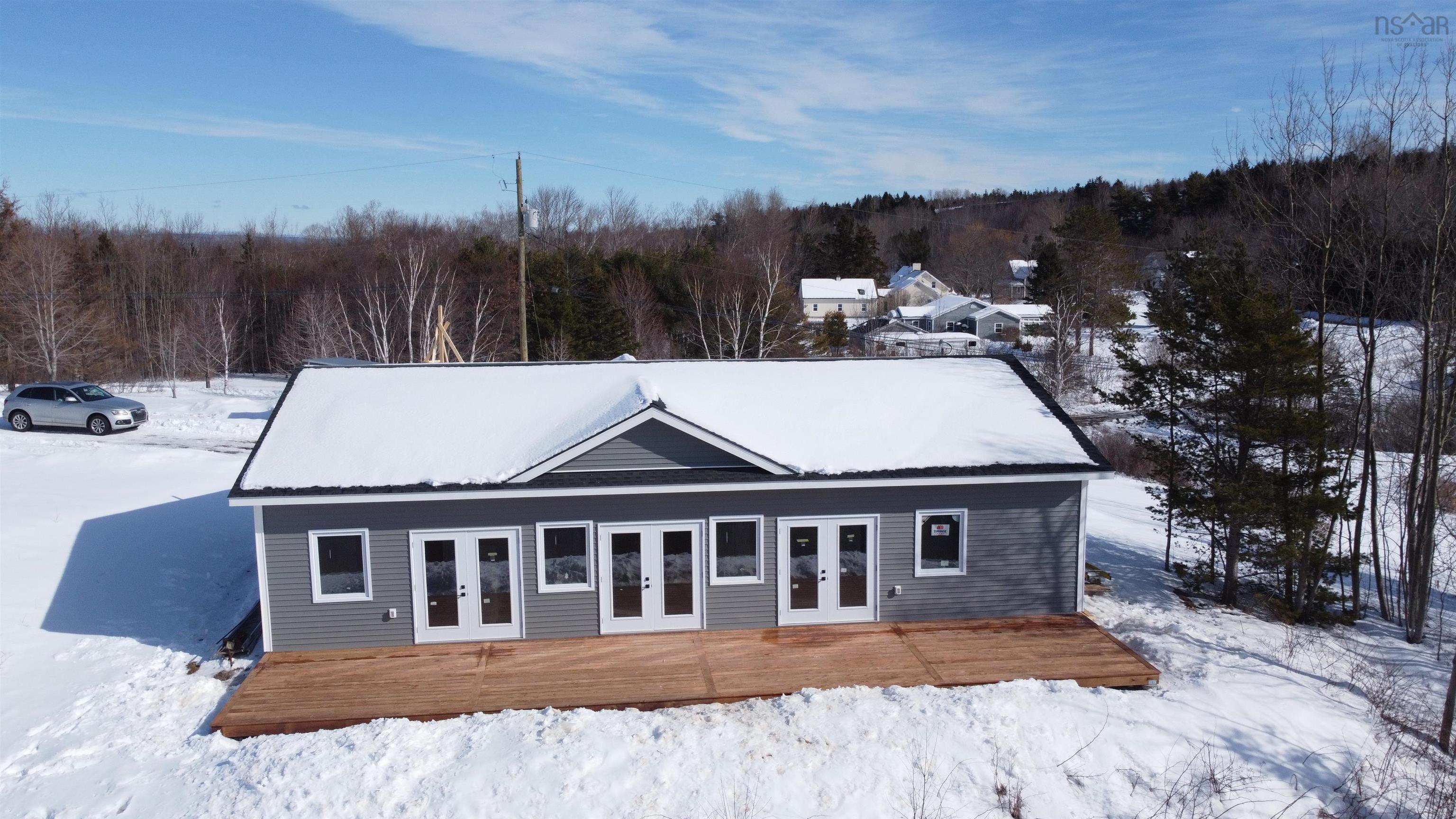 $625,860.00: 41 Colonial Arms Drive, Deep Brook