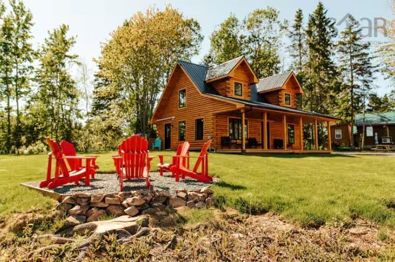 $549,900.00: 1124 Sandpoint Road, Sand Point