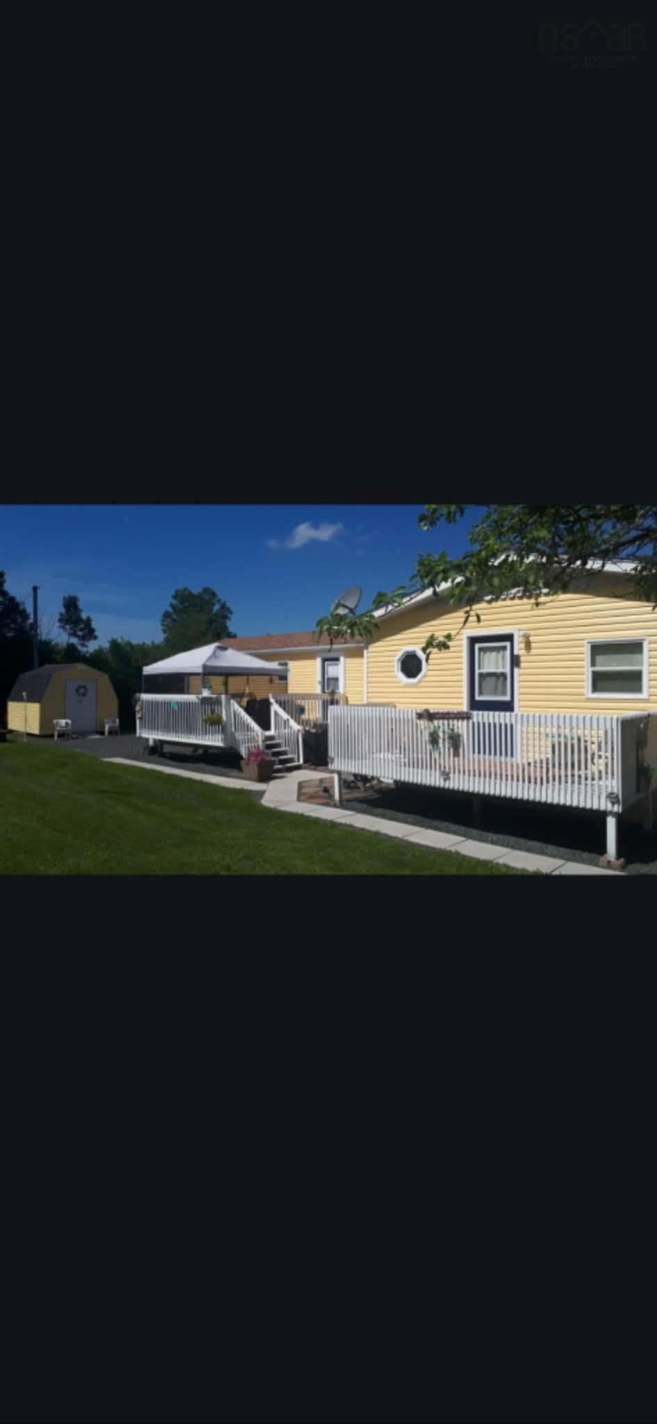 $229,000.00: 5545 East River West Side Road, Eureka