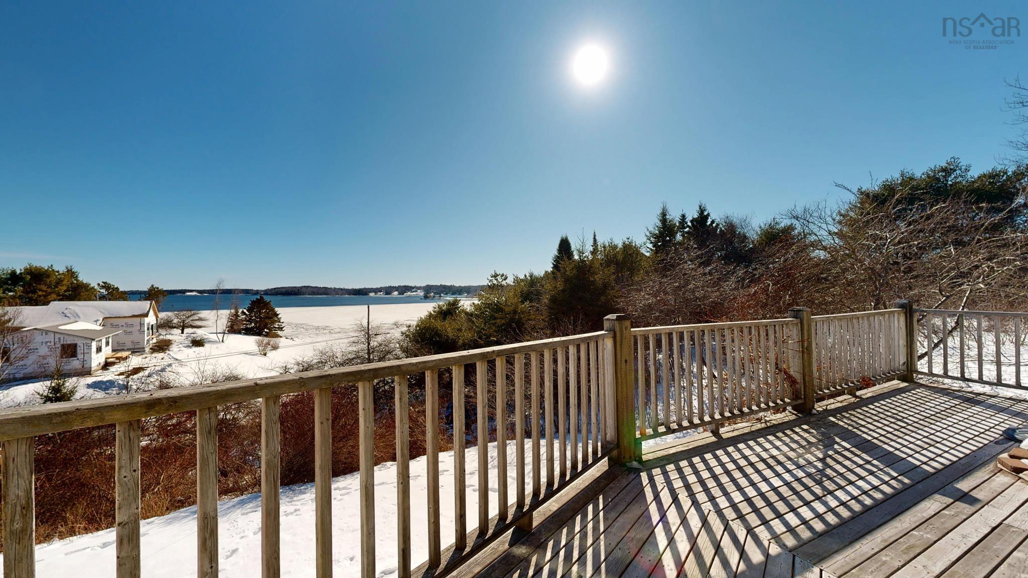 $995,000.00: 287 East Side Martins River Road, Martins River