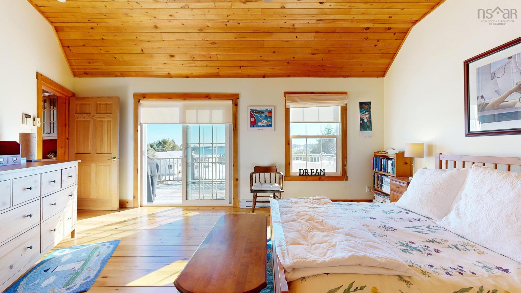 $869,000.00: 287 East Side Martins River Road, Martins River