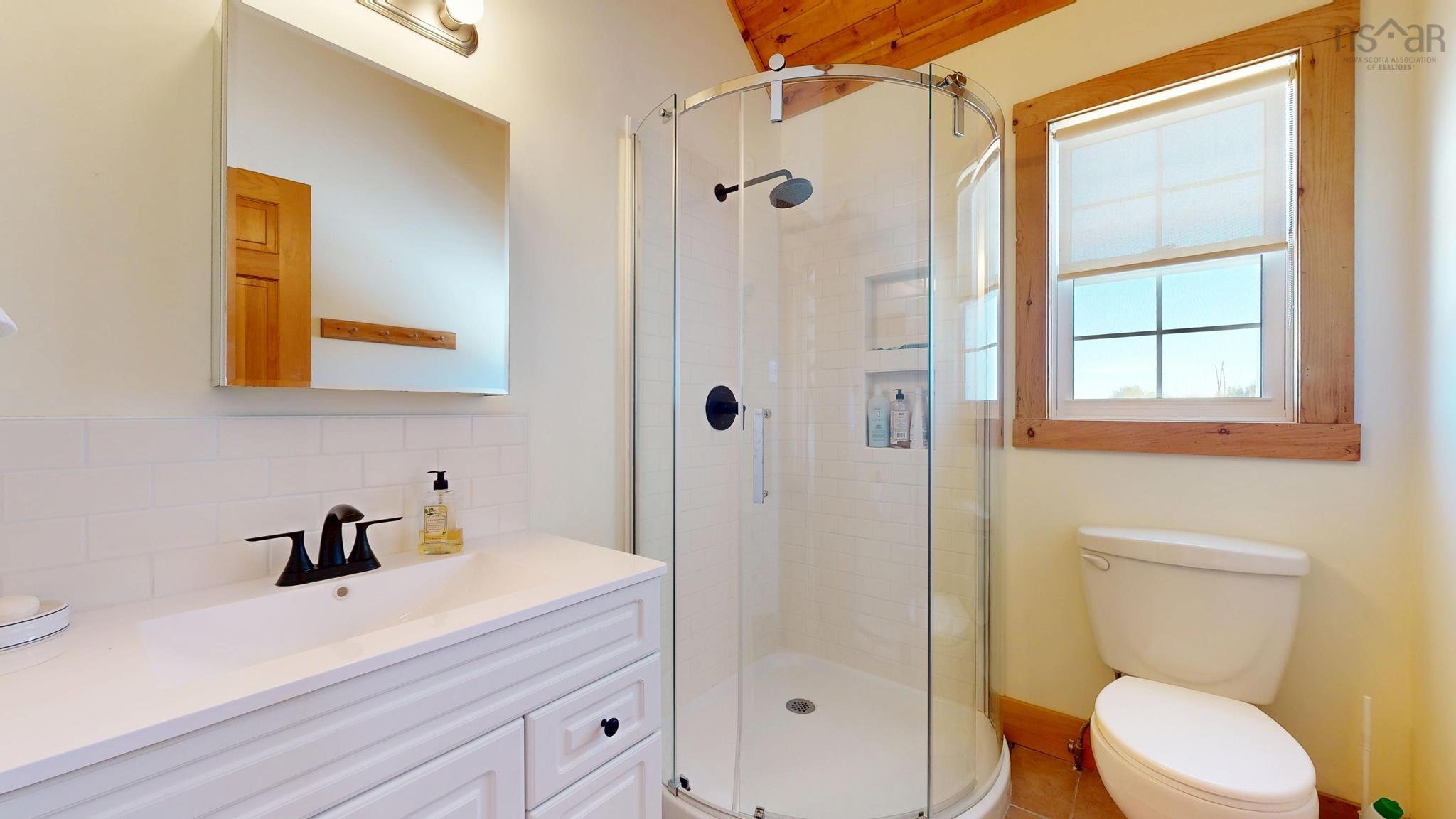 $995,000.00: 287 East Side Martins River Road, Martins River