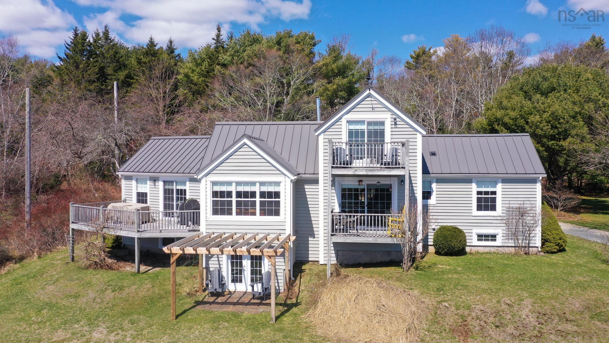$869,000.00: 287 East Side Martins River Road, Martins River
