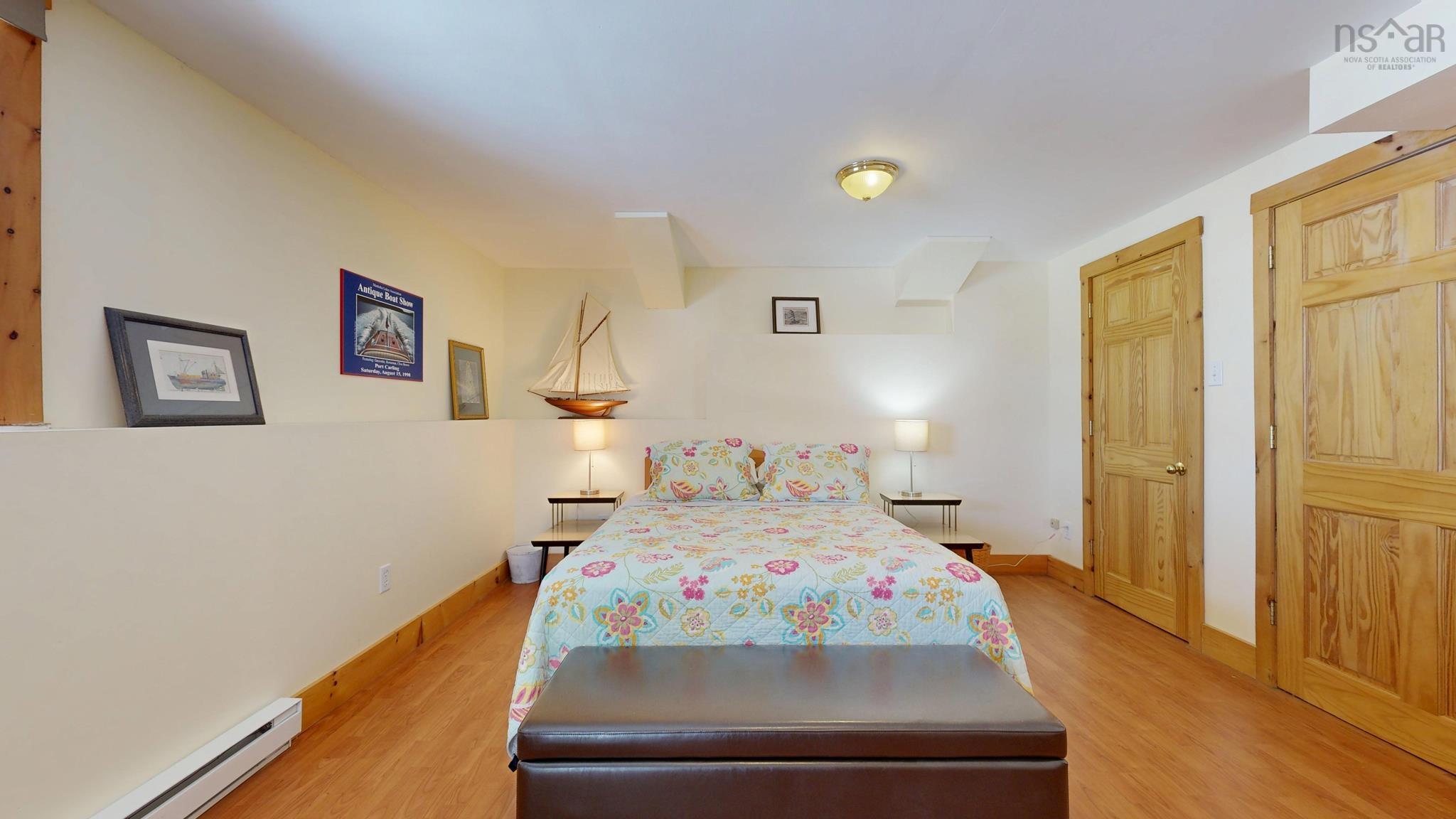 $995,000.00: 287 East Side Martins River Road, Martins River