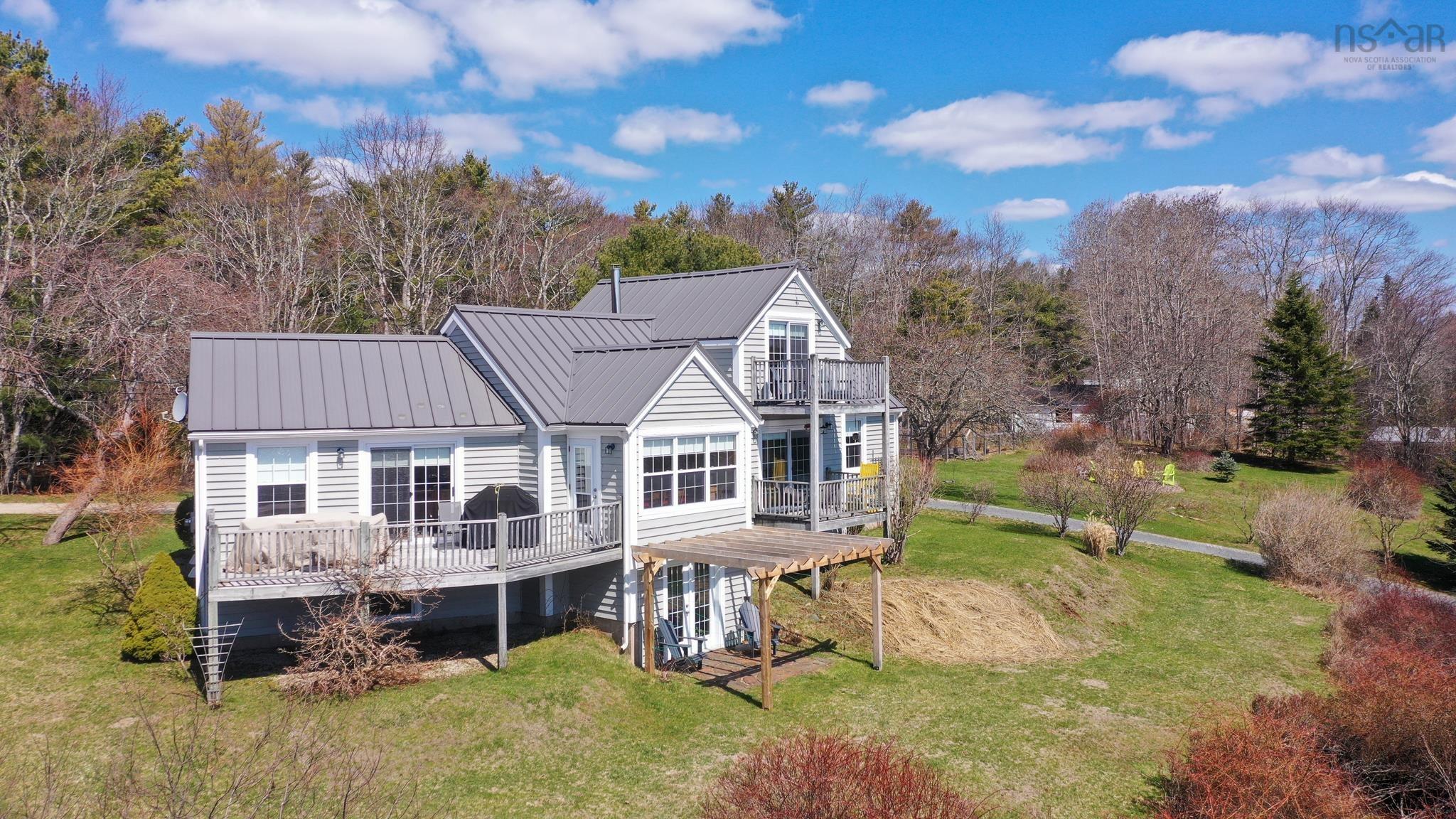 $869,000.00: 287 East Side Martins River Road, Martins River